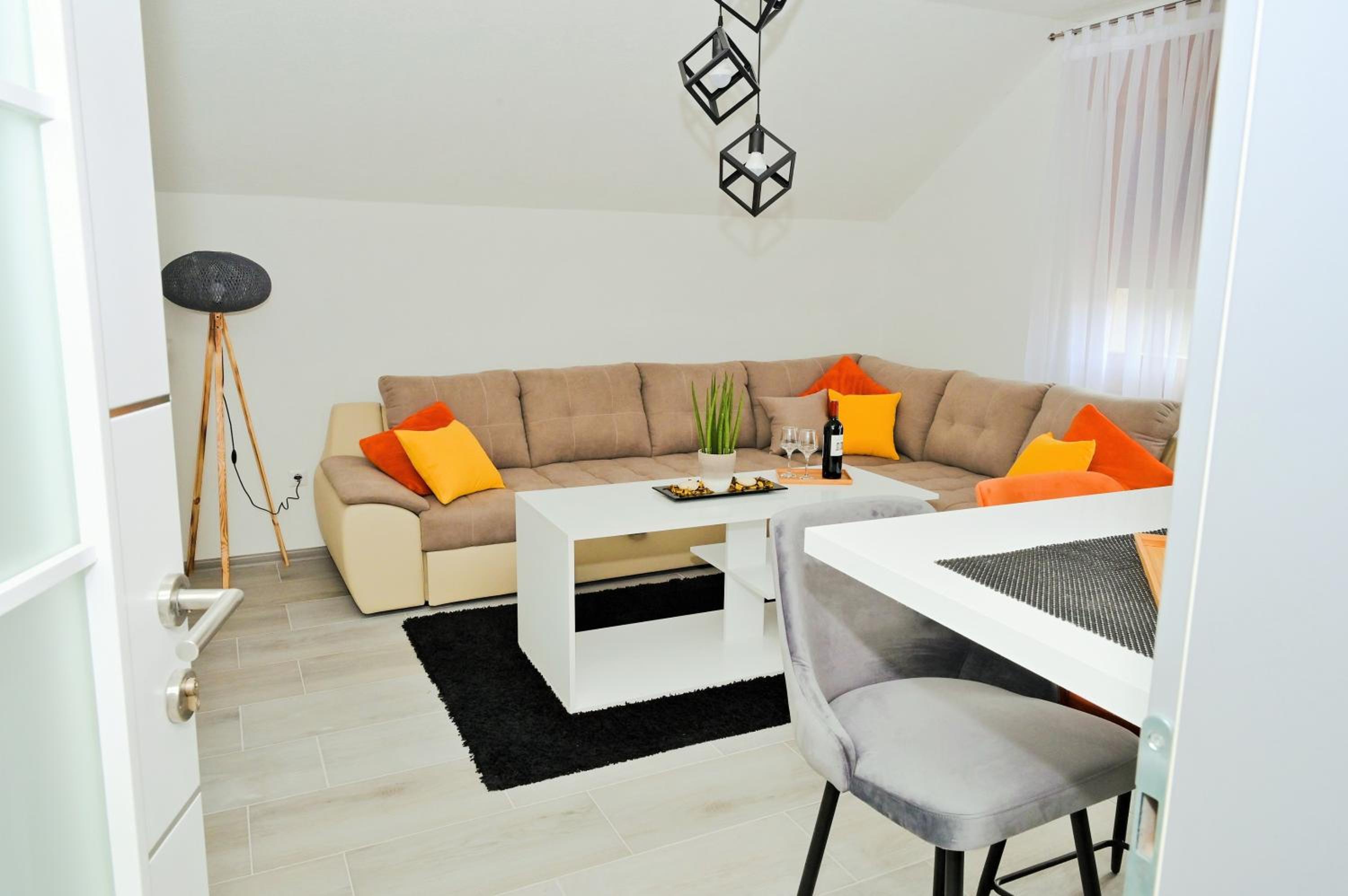 Apartment with Balcony photo 1