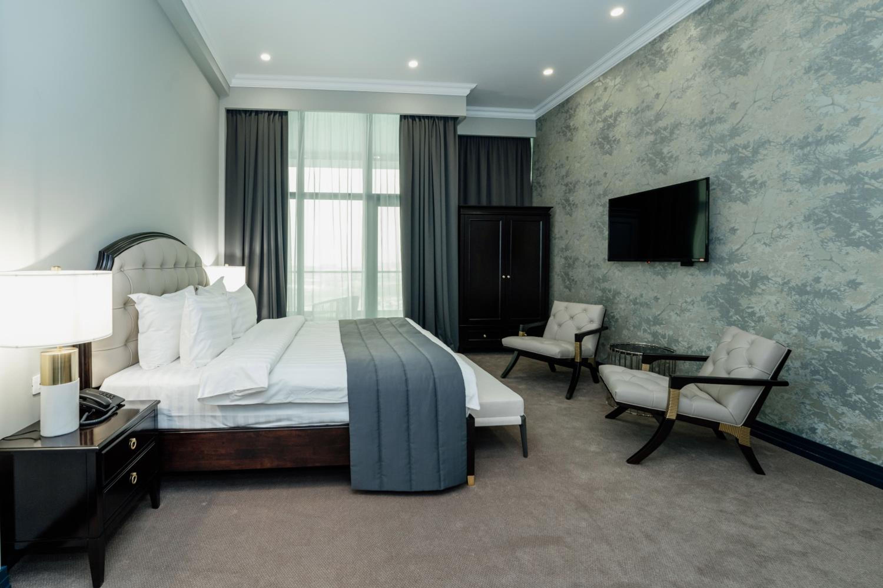 Executive Suite photo 3