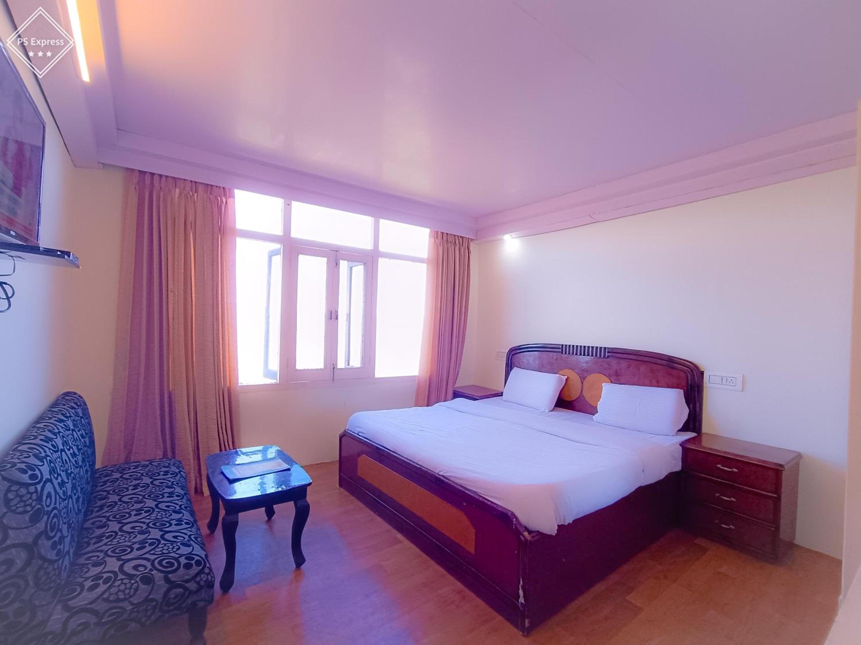 Standard Double Room - Photo 3