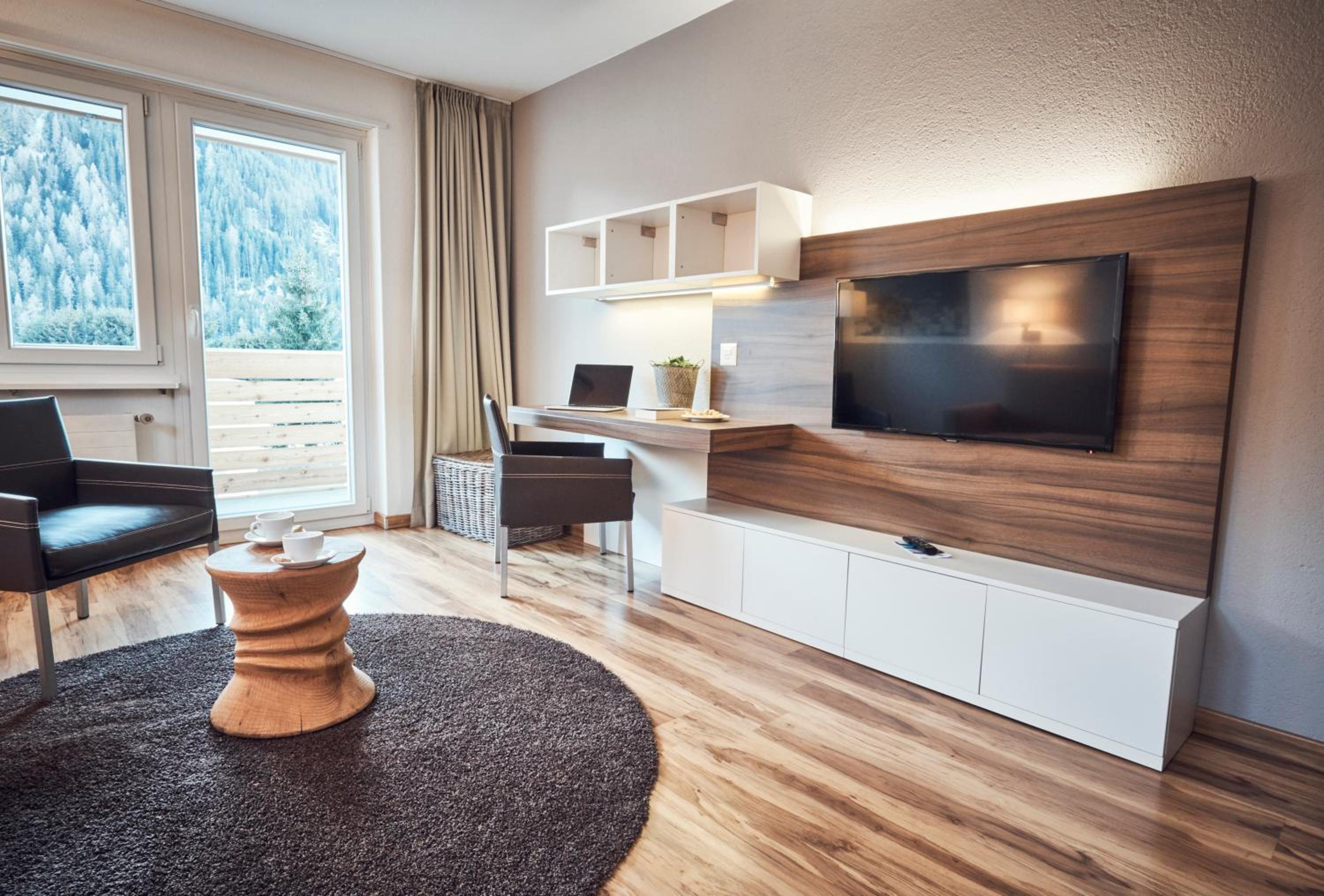 Comfort One-Bedroom Apartment (4 Adults)  photo 2