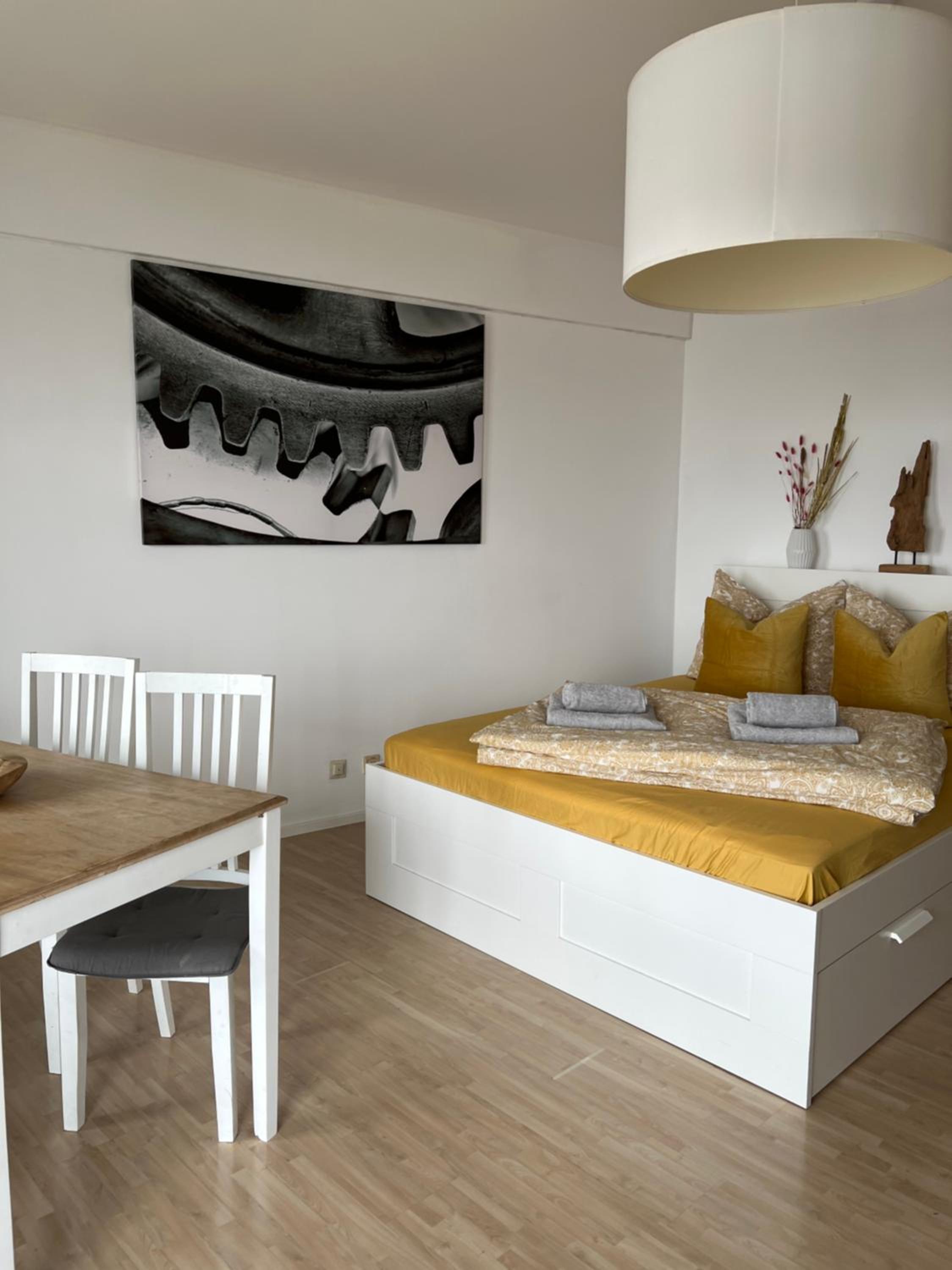 Apartment with Balcony photo 1