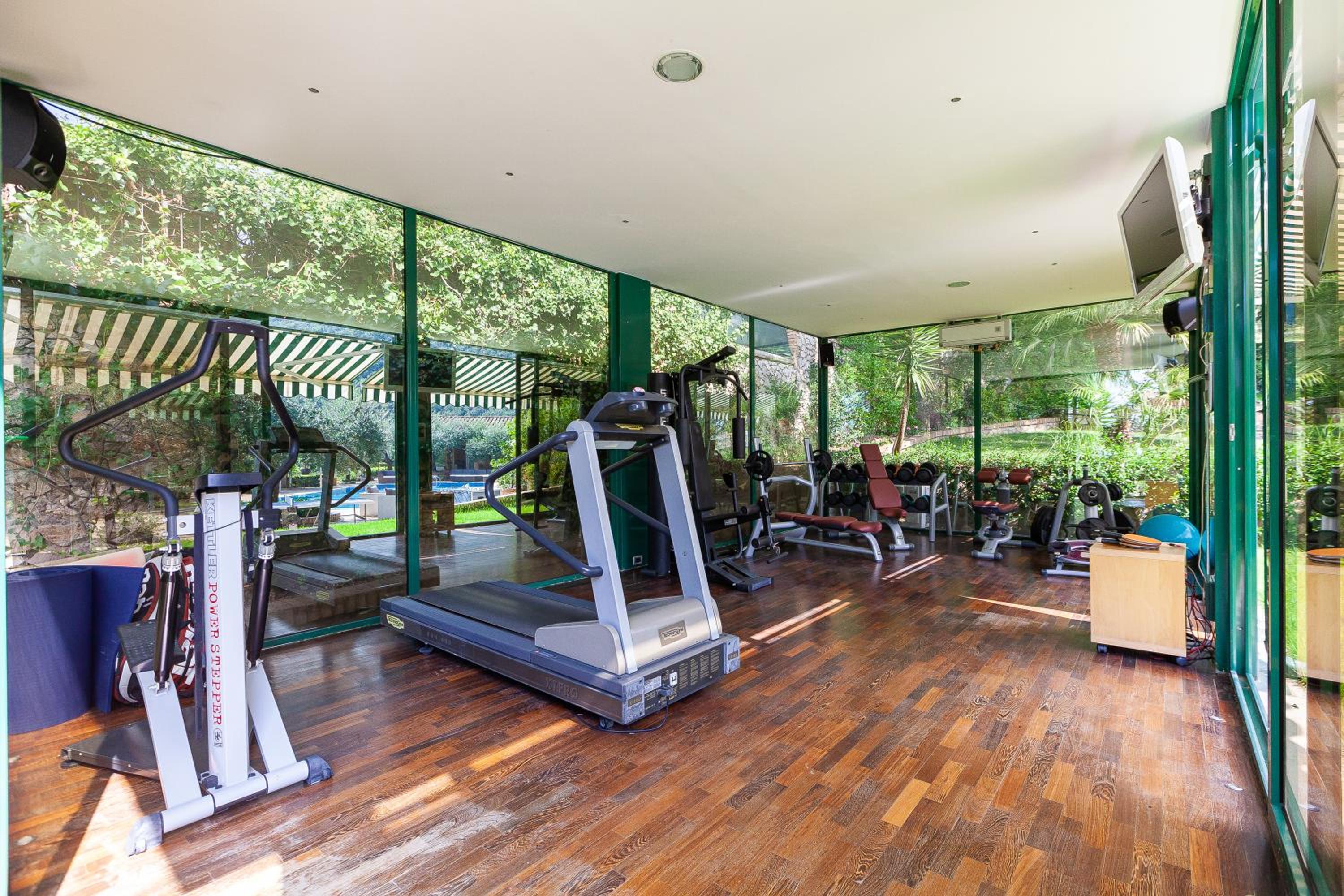 Villa photo 2