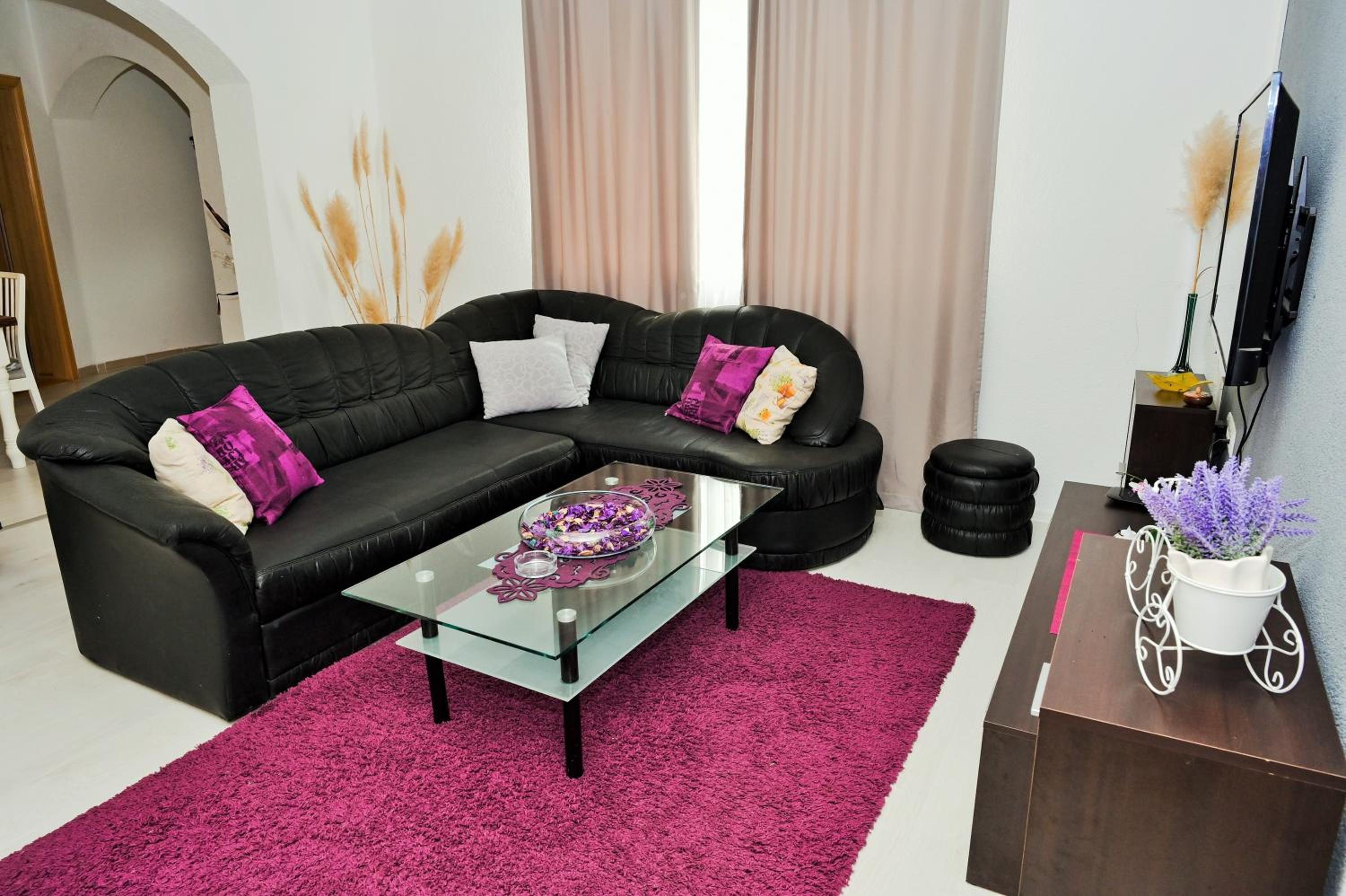 Three-Bedroom Apartment photo 1