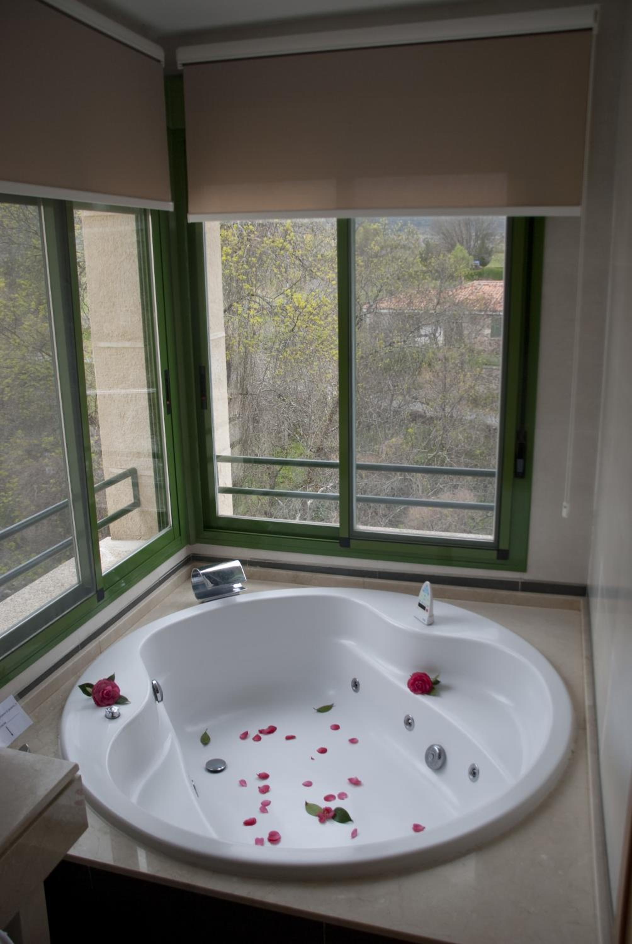Family Suite with Spa and thermal circuit included Family Suite with Spa and thermal circuit included