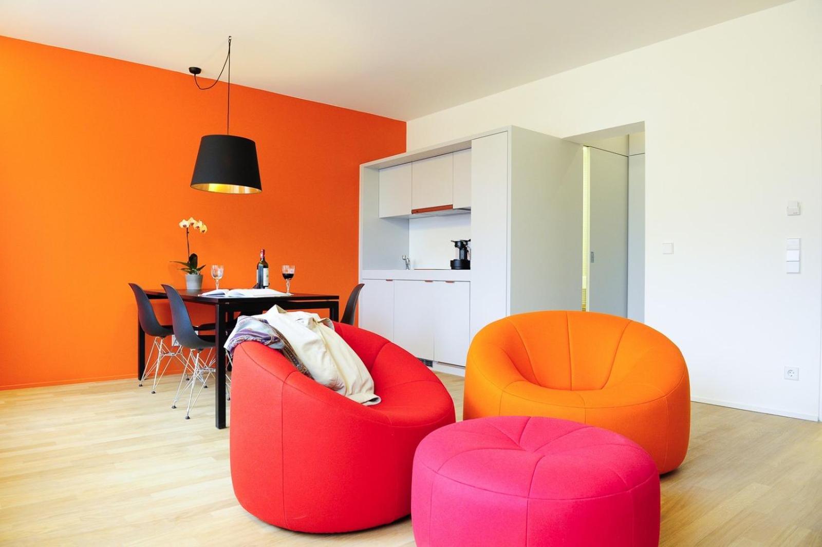 One-Bedroom Apartment photo 1