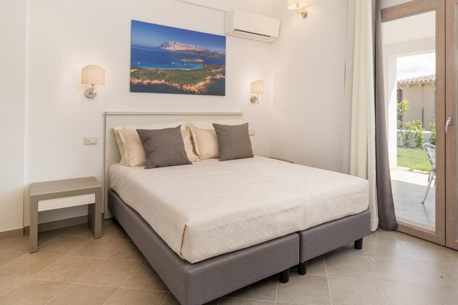 Standard Double or Twin Room with Garden View
