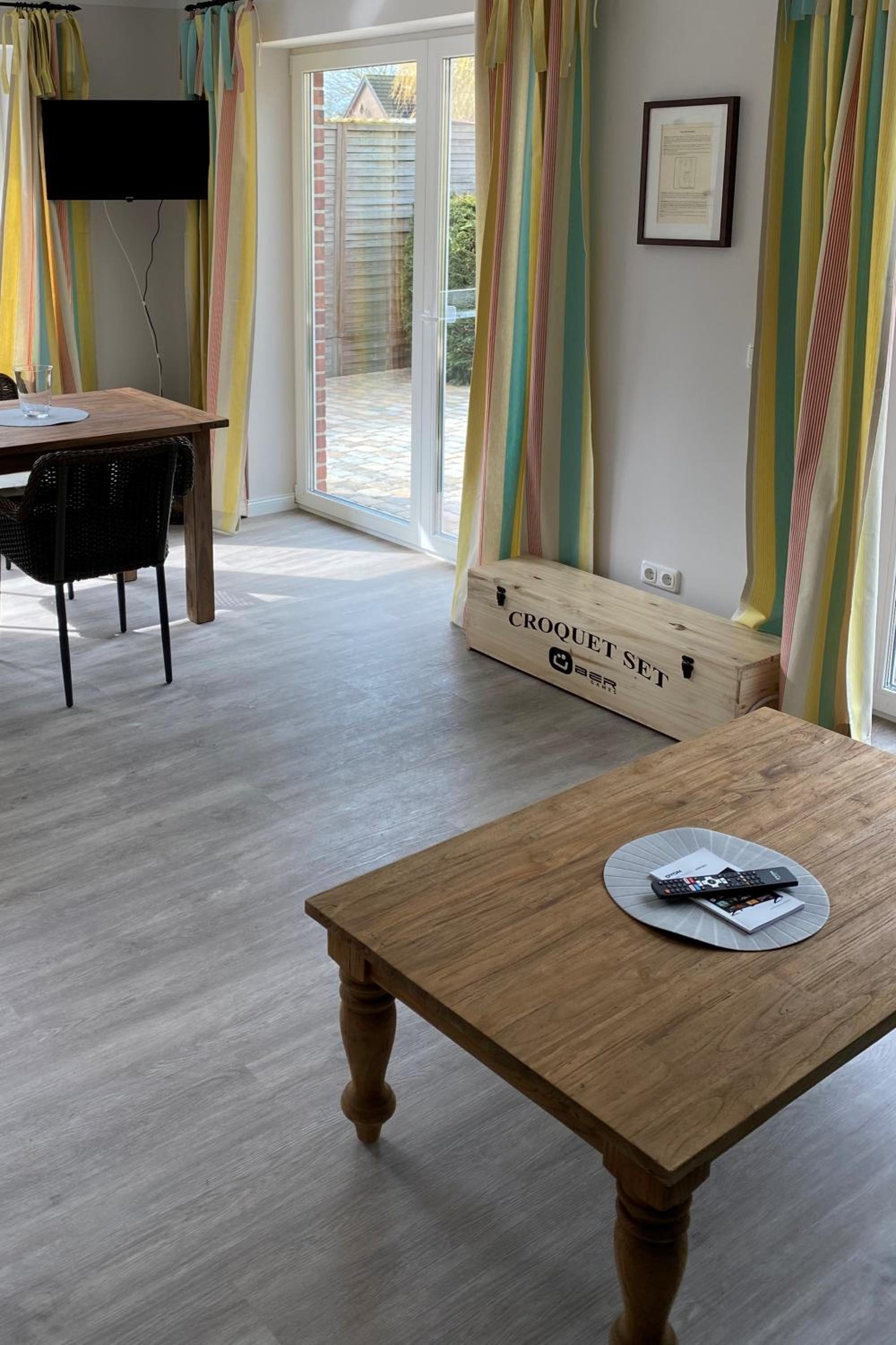 One-Bedroom House photo 1