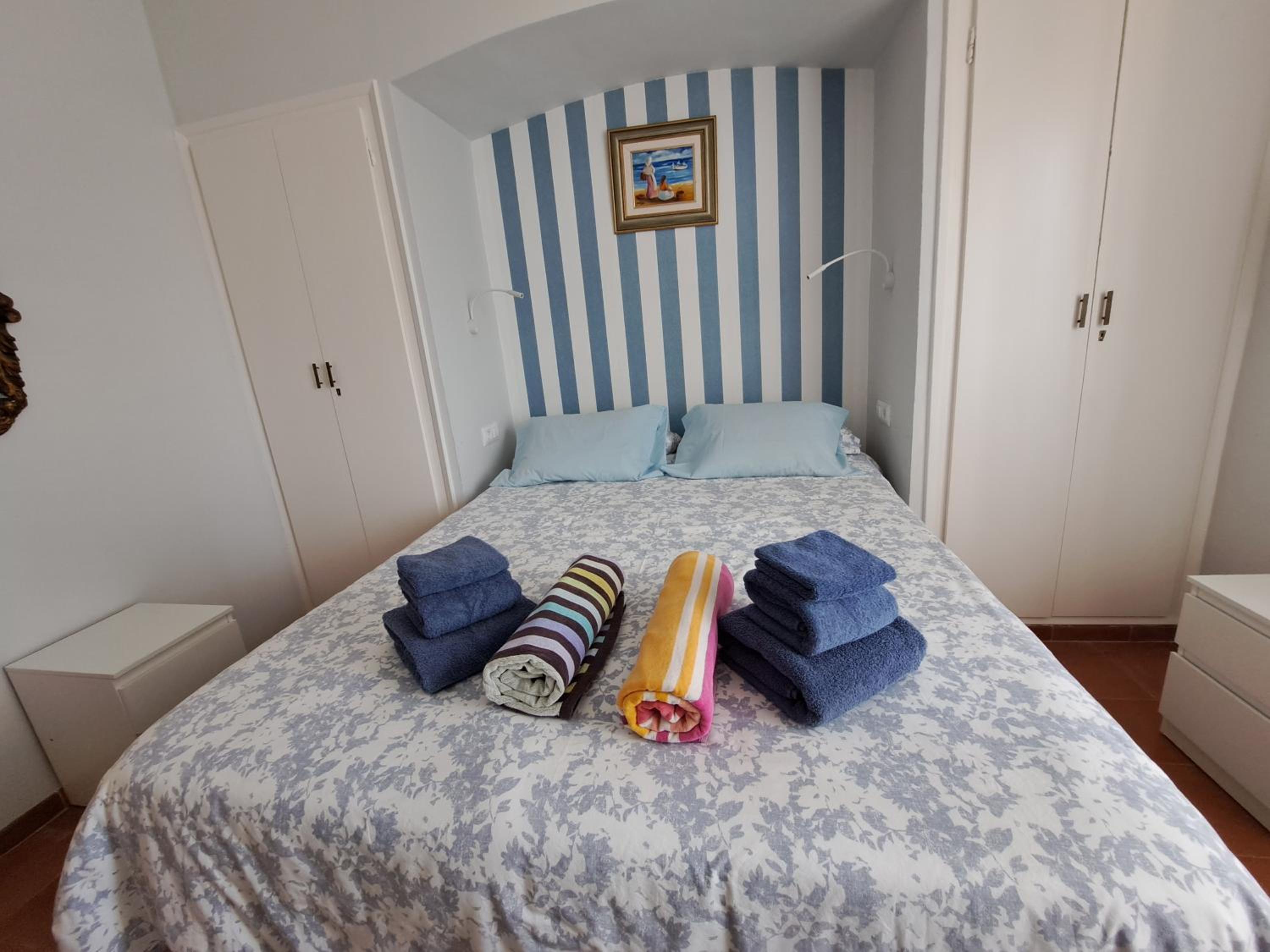Queen Room photo 2