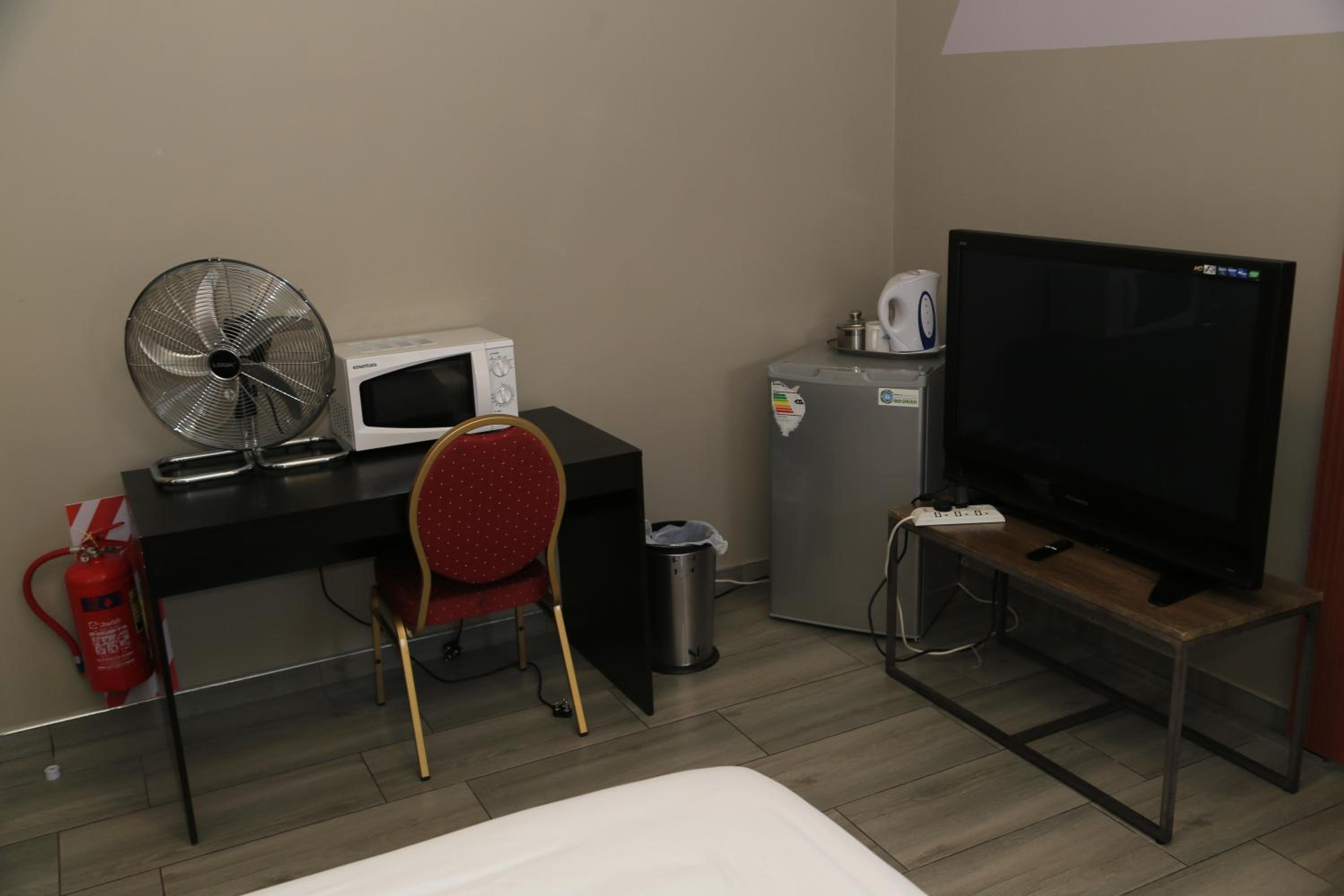 Double Room with Private Bathroom photo 1