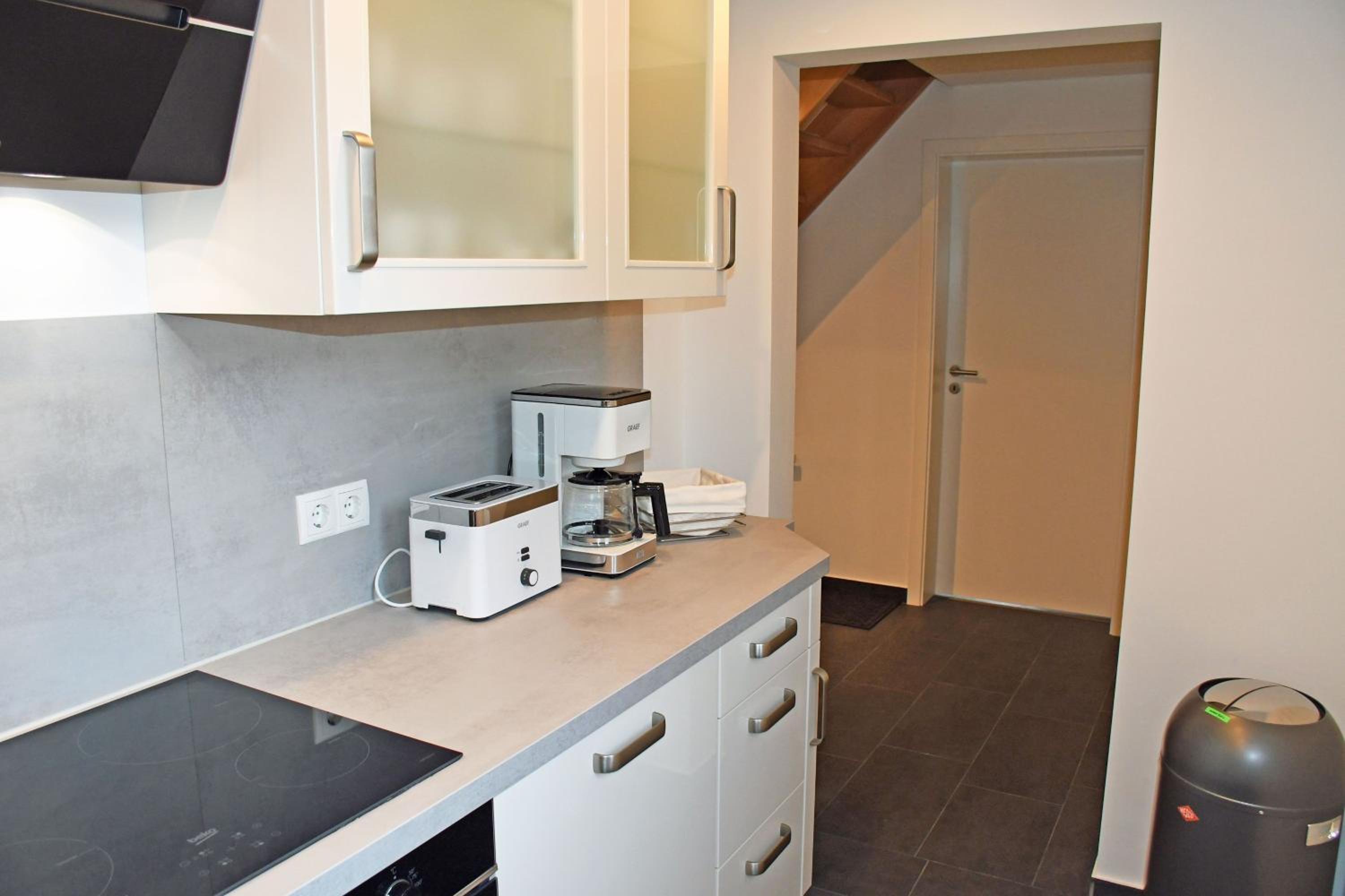 Two-Bedroom Apartment with Balcony and Terrace photo 3
