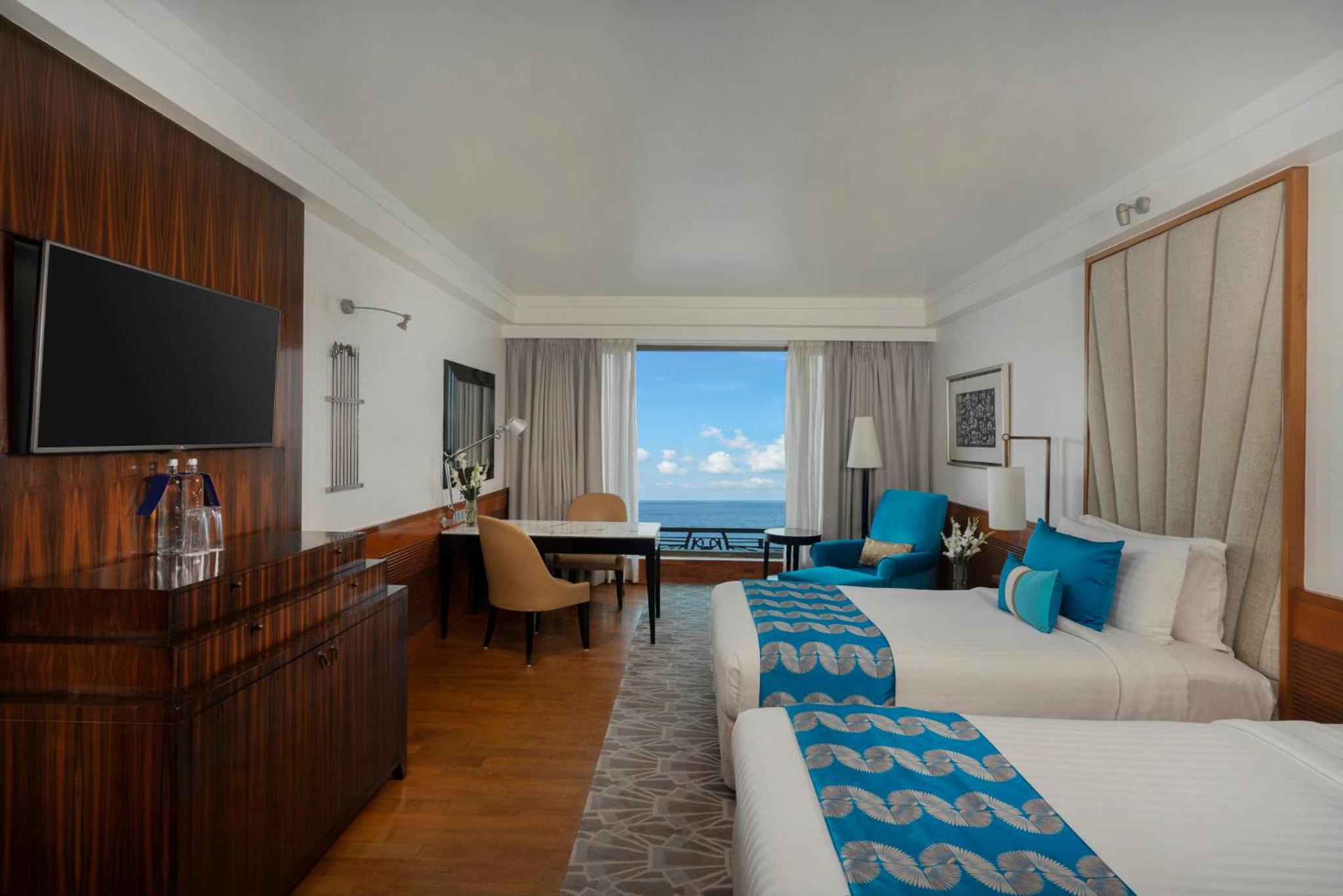 Premium Twin Room with Sea View - Photo 3