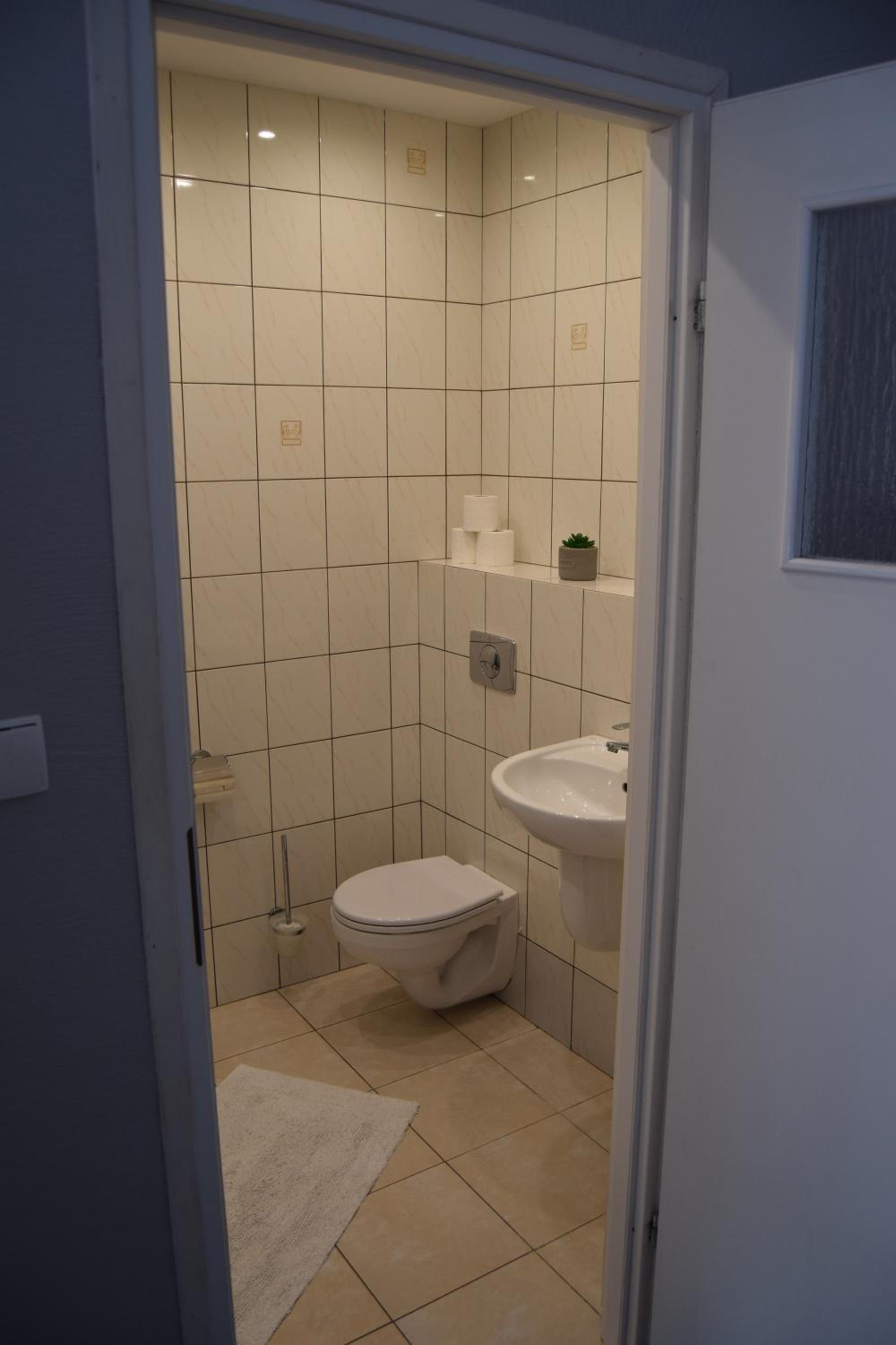 Double Room with Garden View - Photo 8