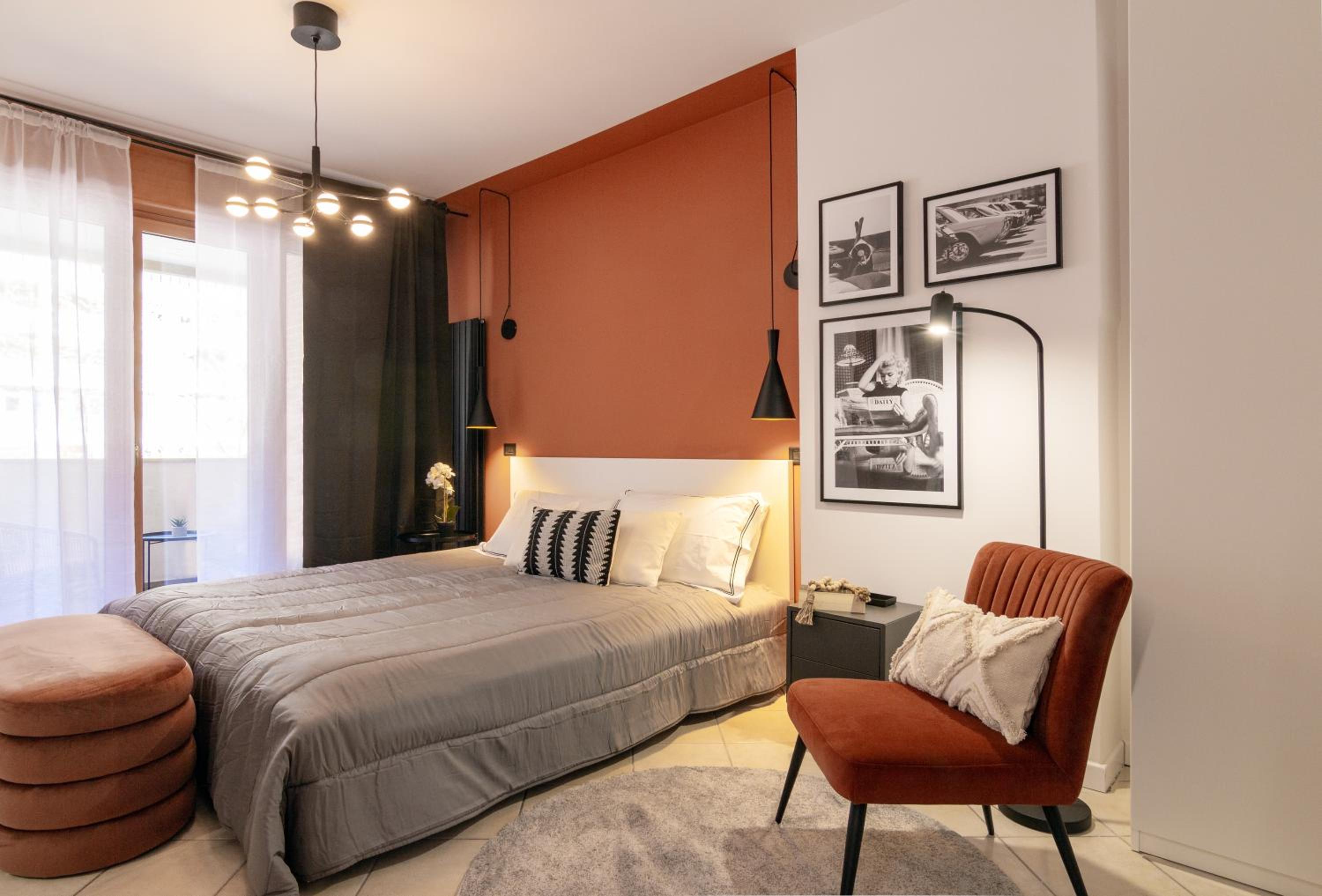 Three-Bedroom Apartment photo 1