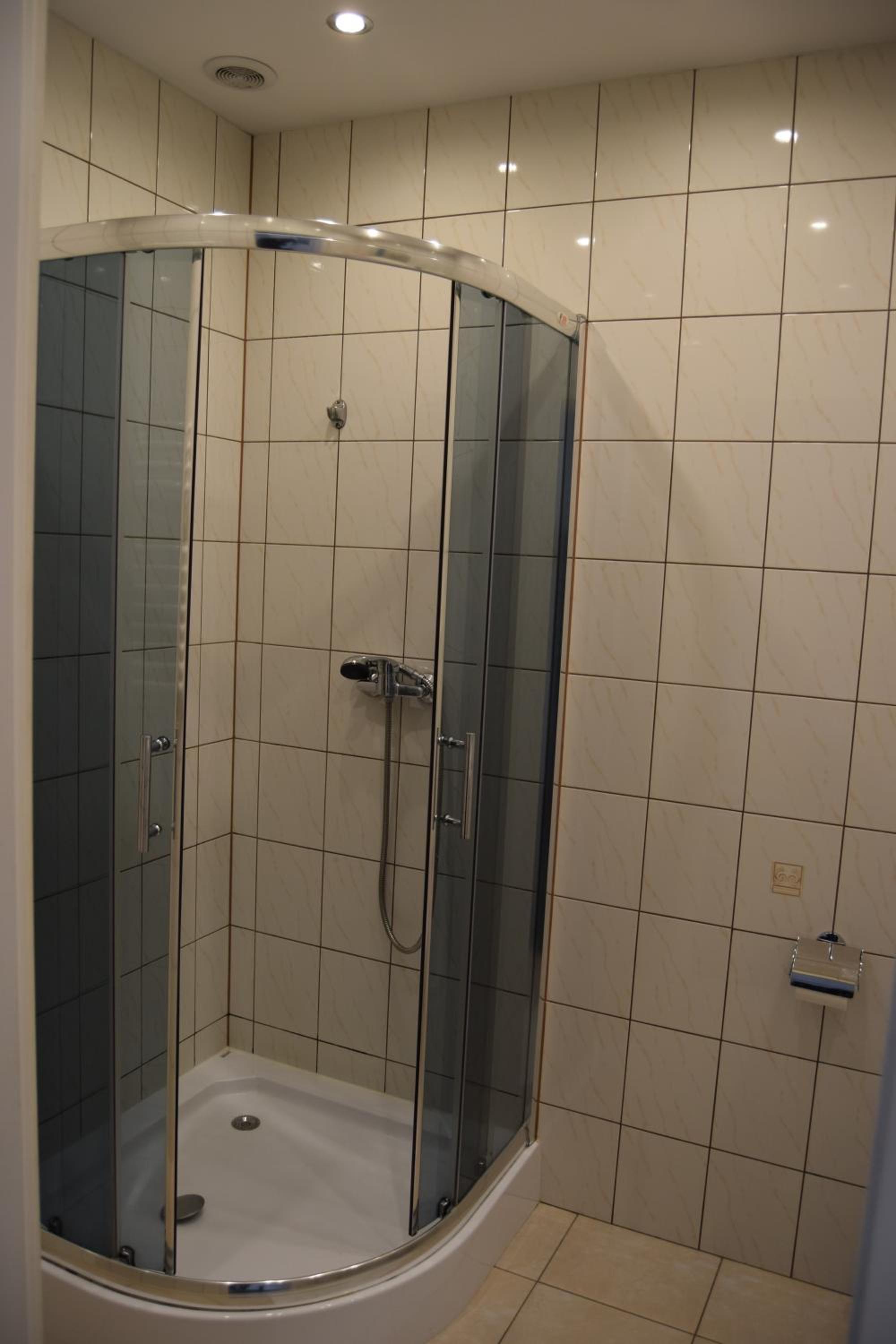 Double Room with Garden View - Photo 9