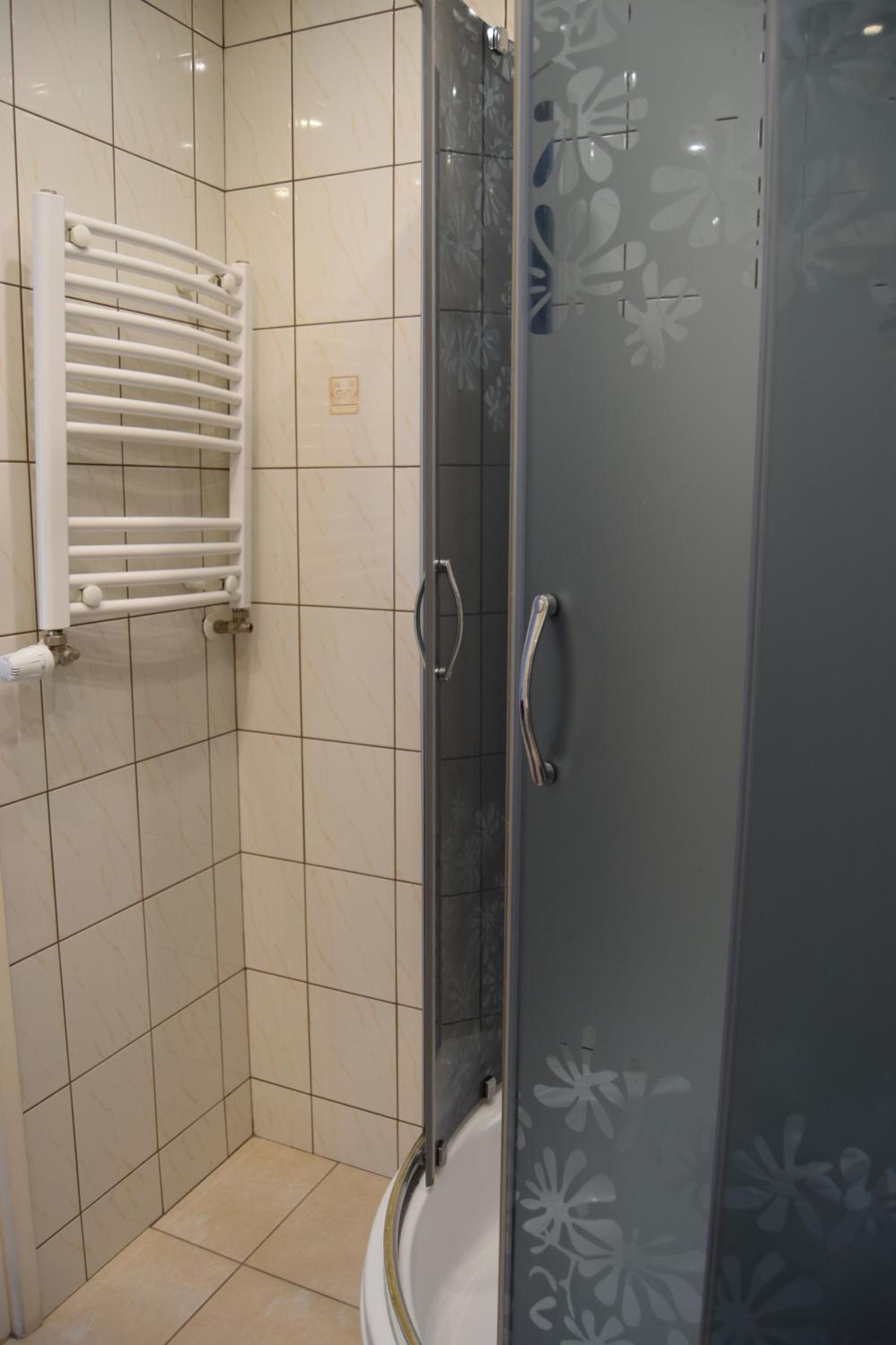 Double Room with Mountain View - Photo 9