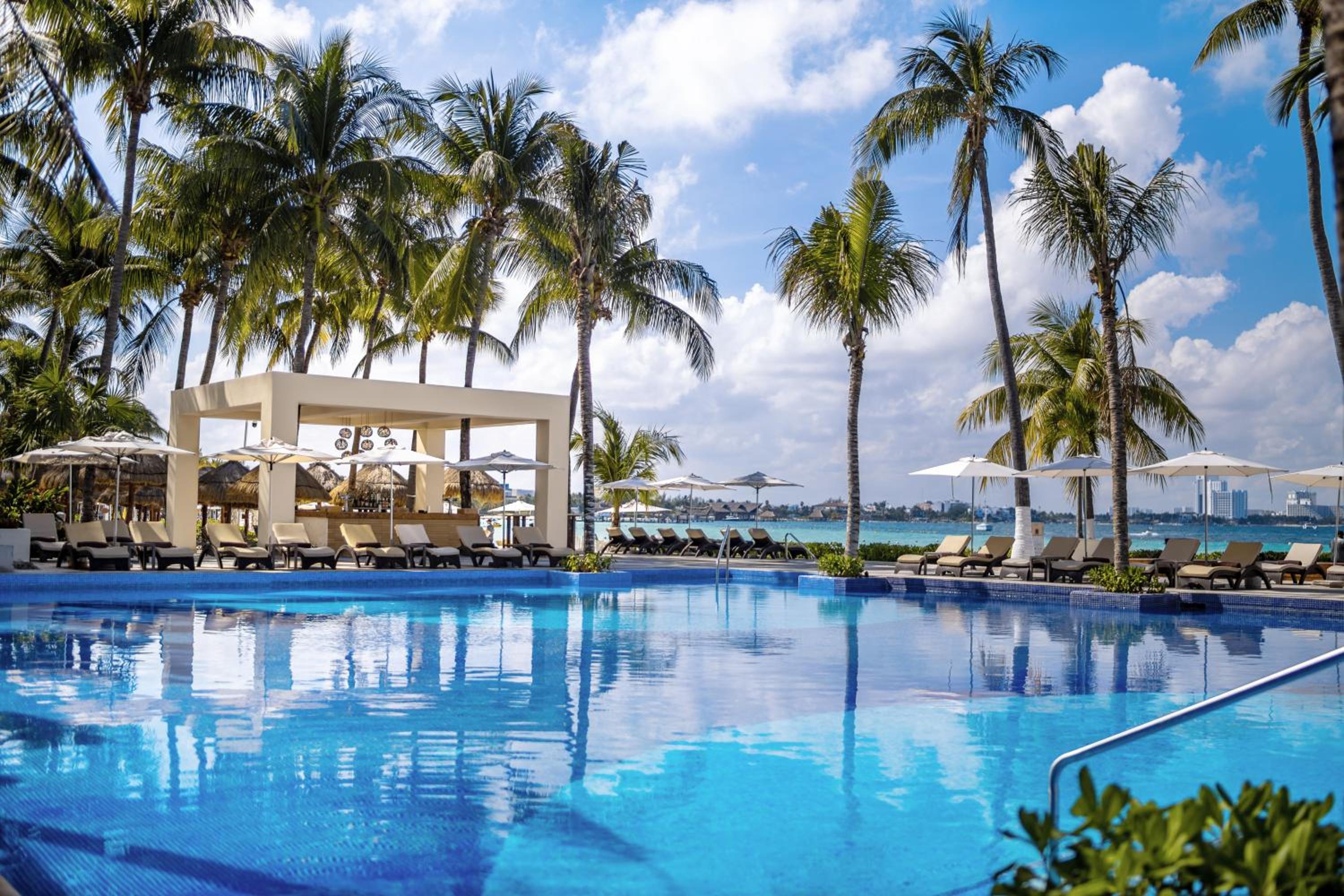 Premium King Balcony Ocean Front