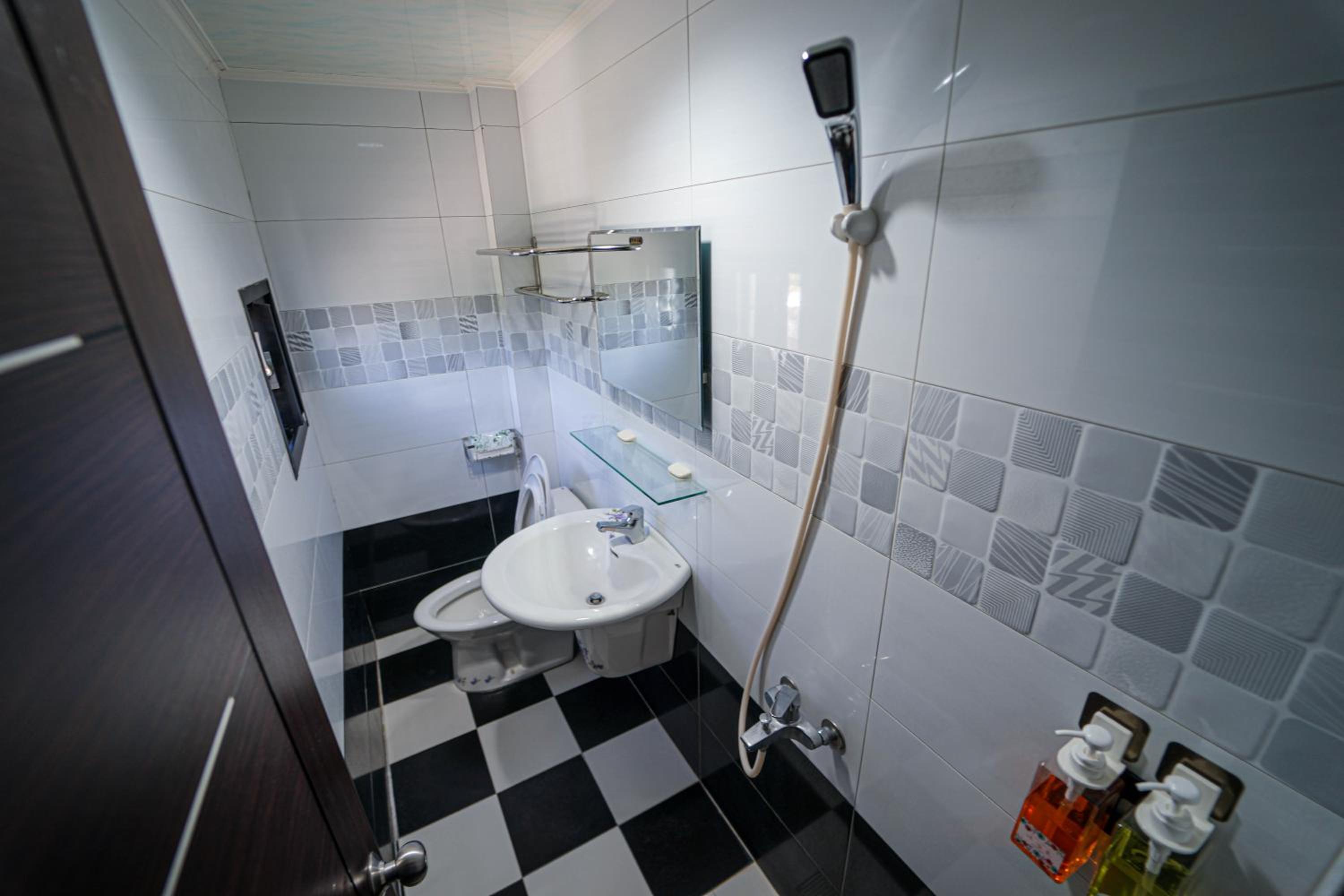Deluxe Double Room with Shower photo 2
