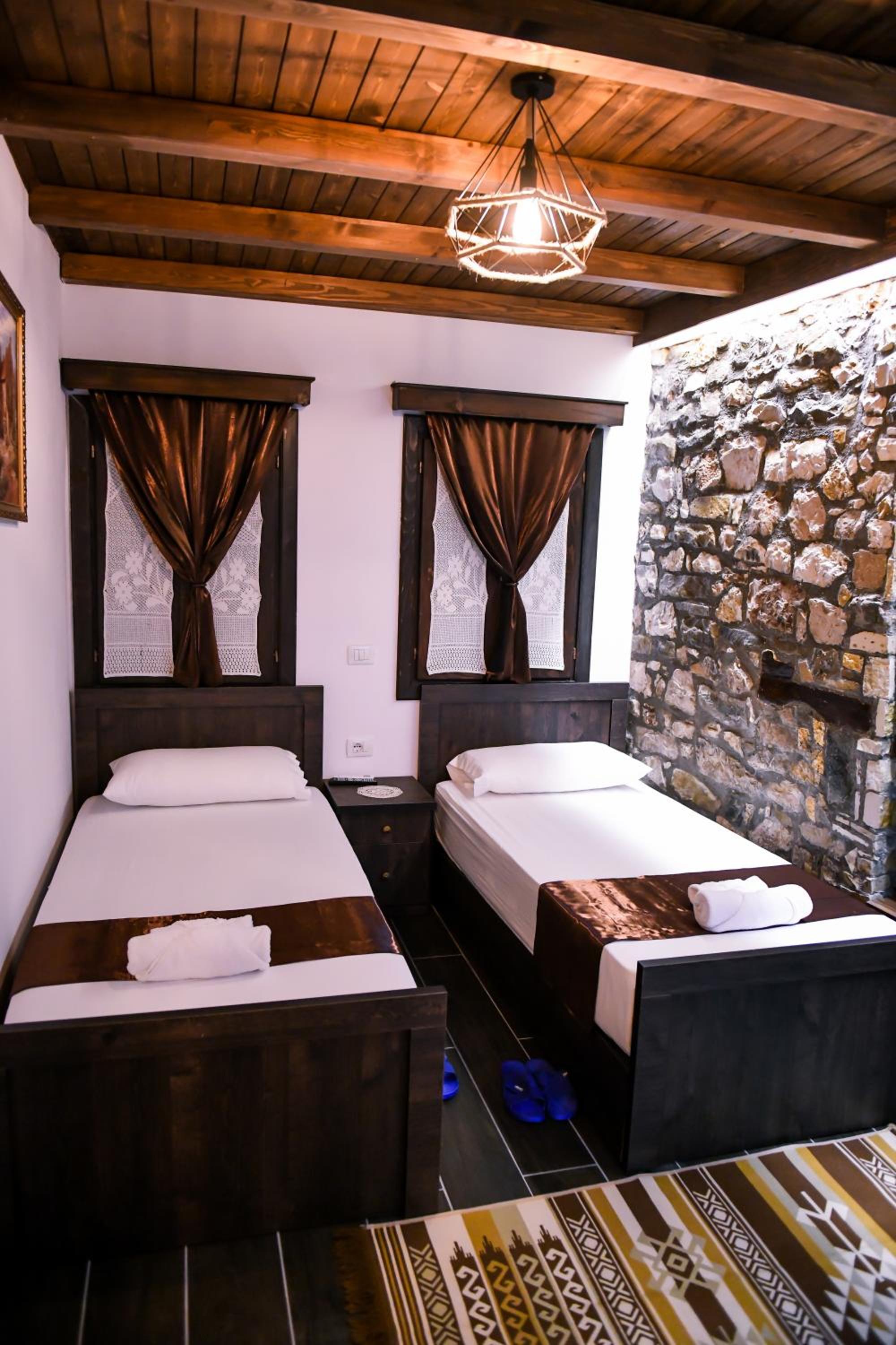 Deluxe Double or Twin Room with City View