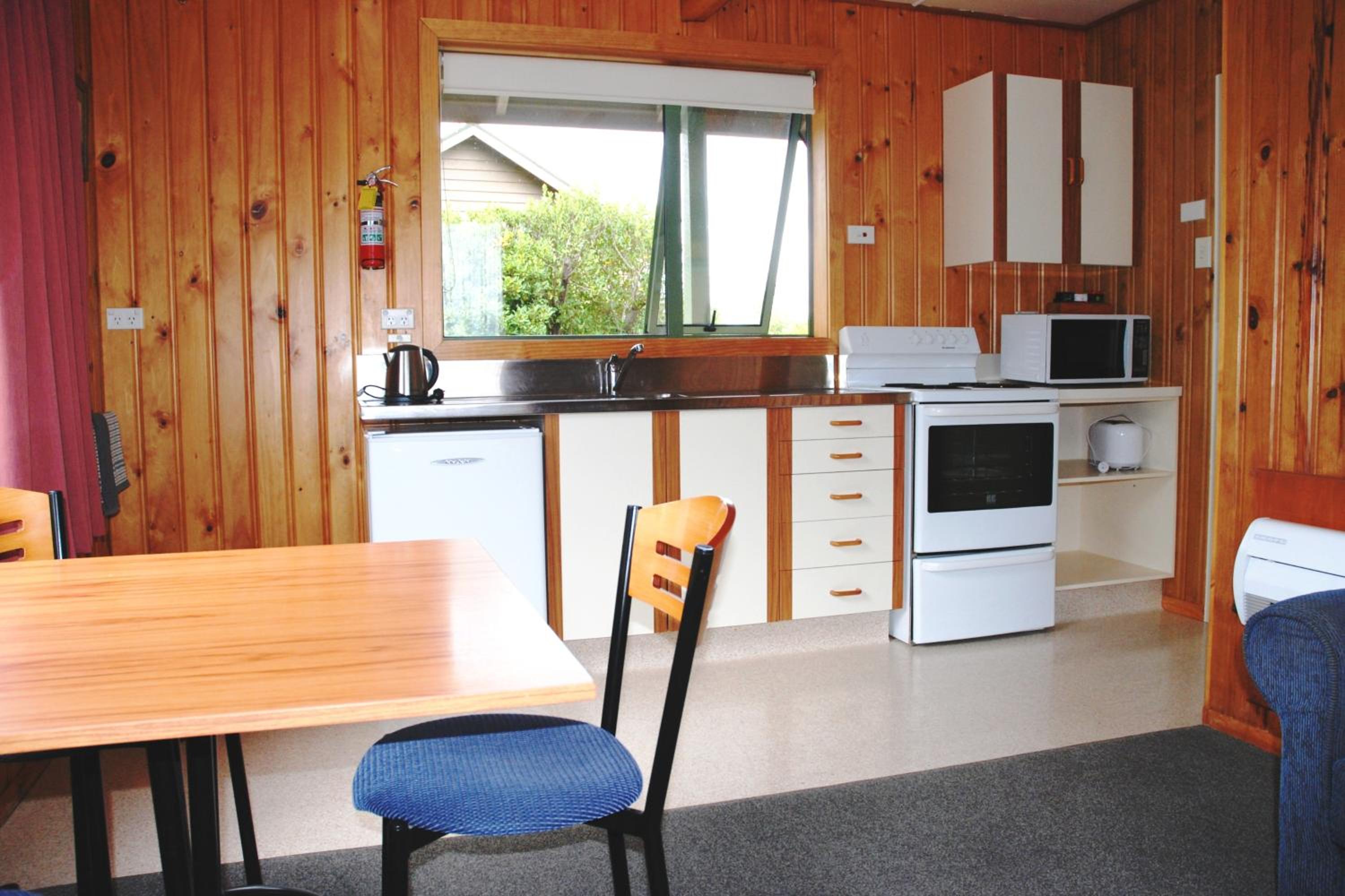 One-Bedroom Queen Chalet - Photo 7