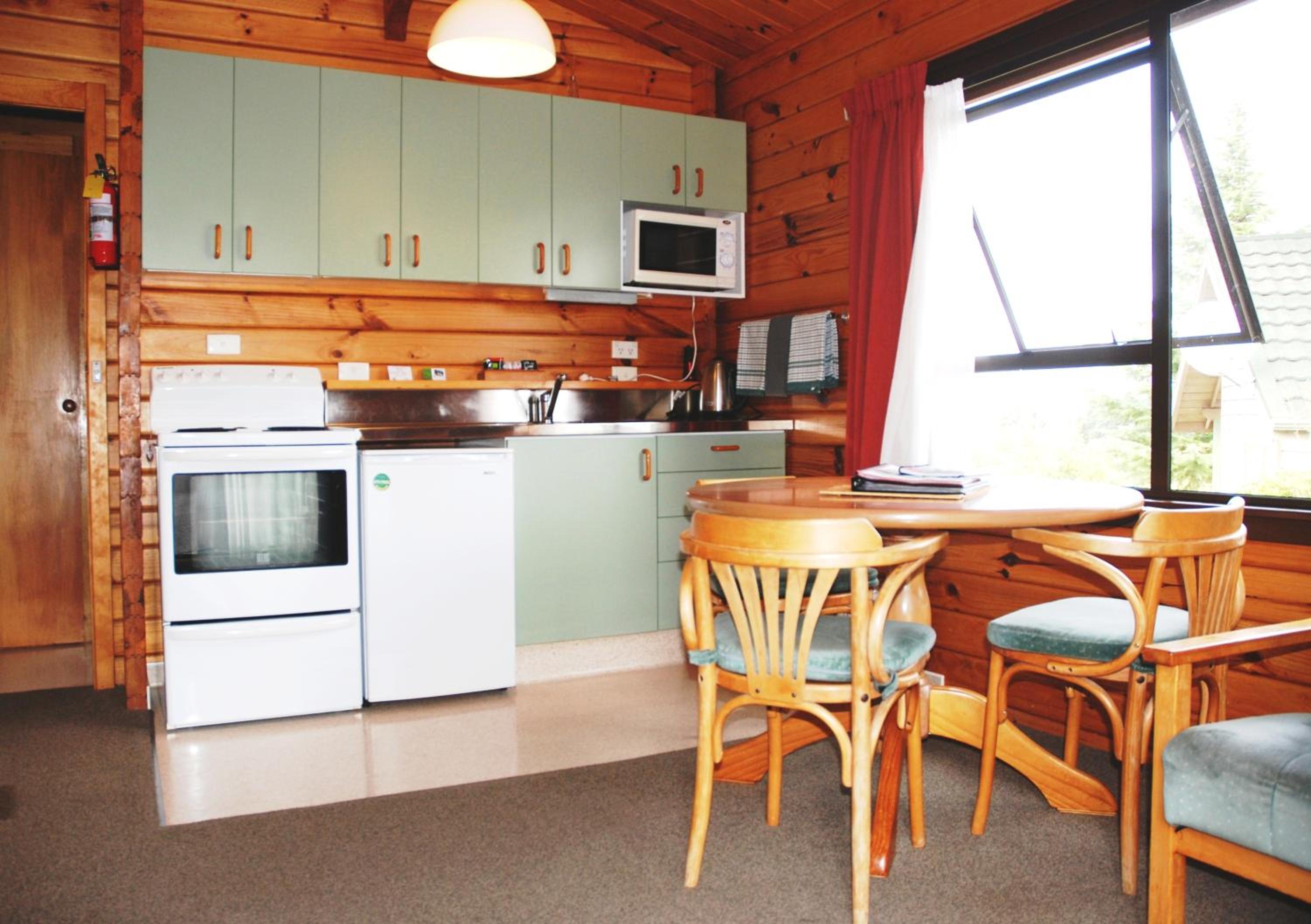 Two-Bedroom Chalet (4 Adults) - Photo 5