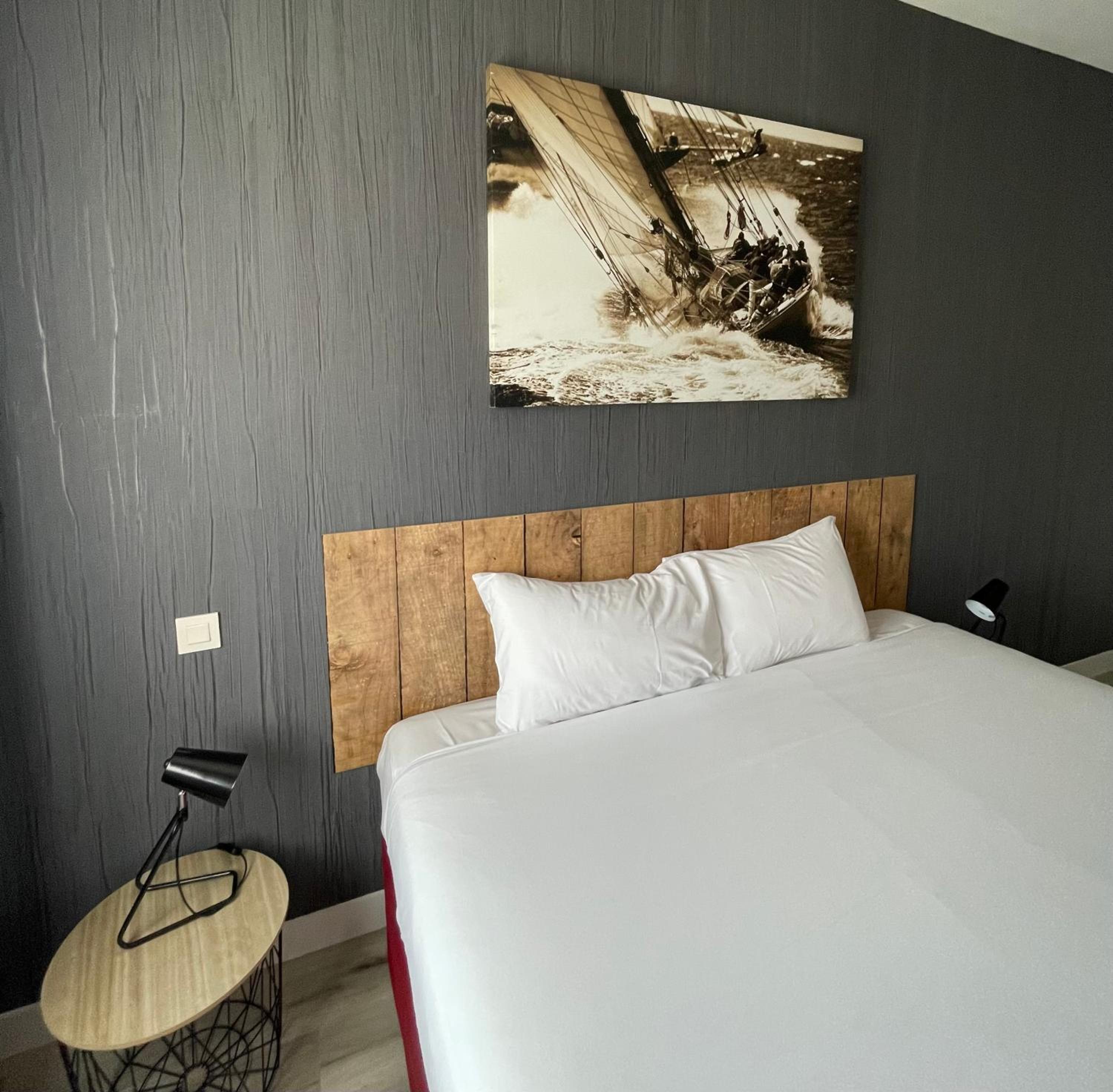 Standard Double or Twin Room - Photo 3