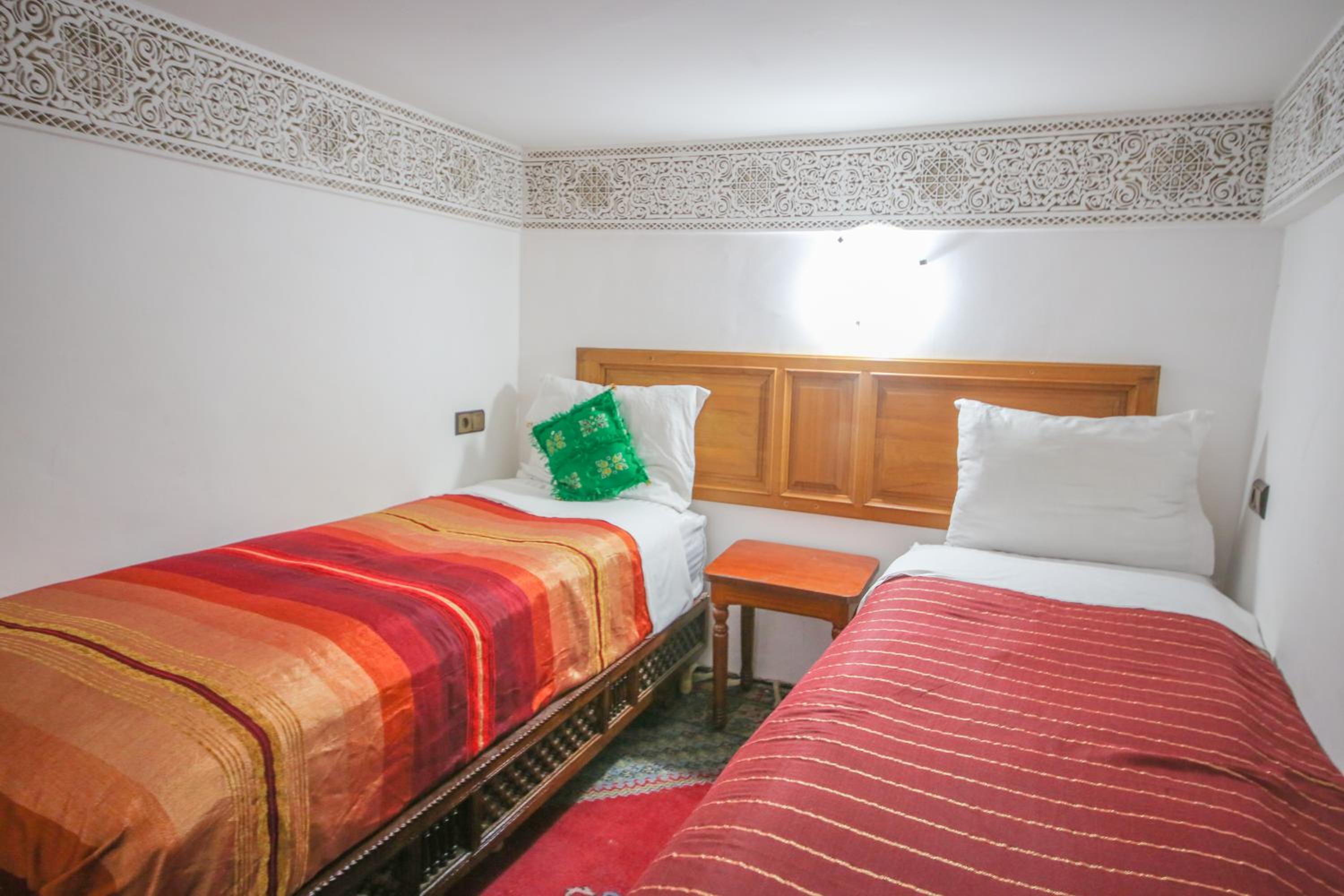 Deluxe Family Suite - Photo 10