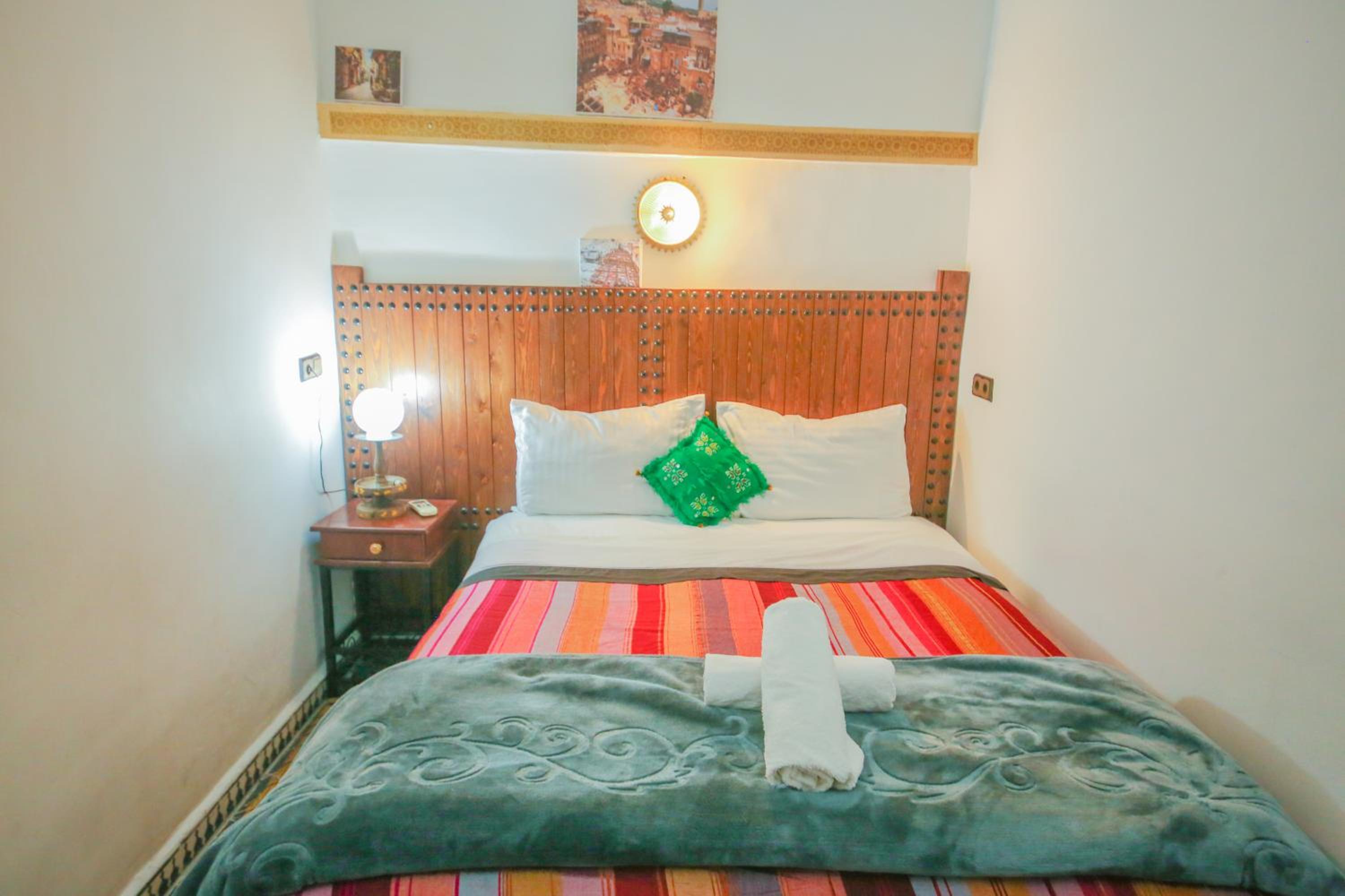 Deluxe Family Suite - Photo 16