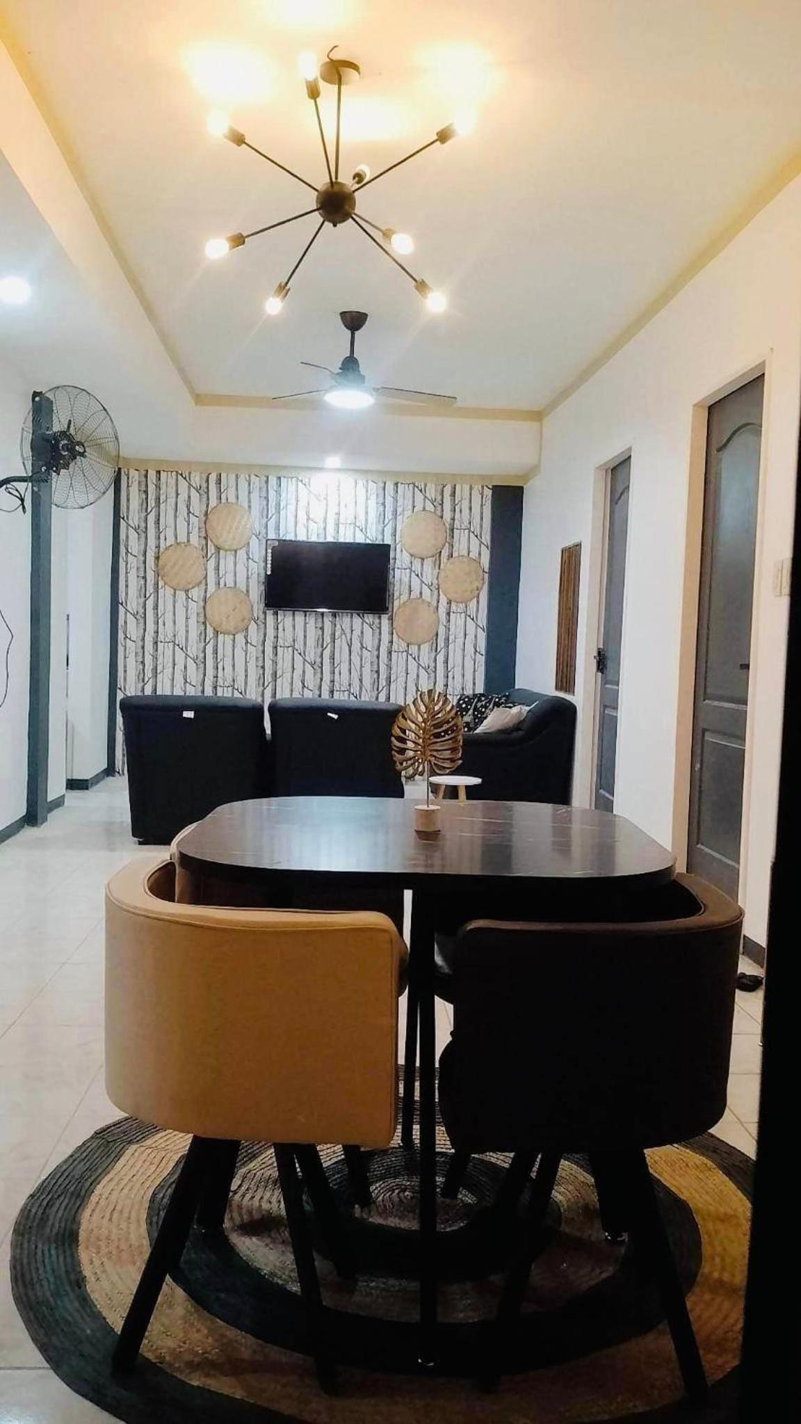 Two-Bedroom House photo 3