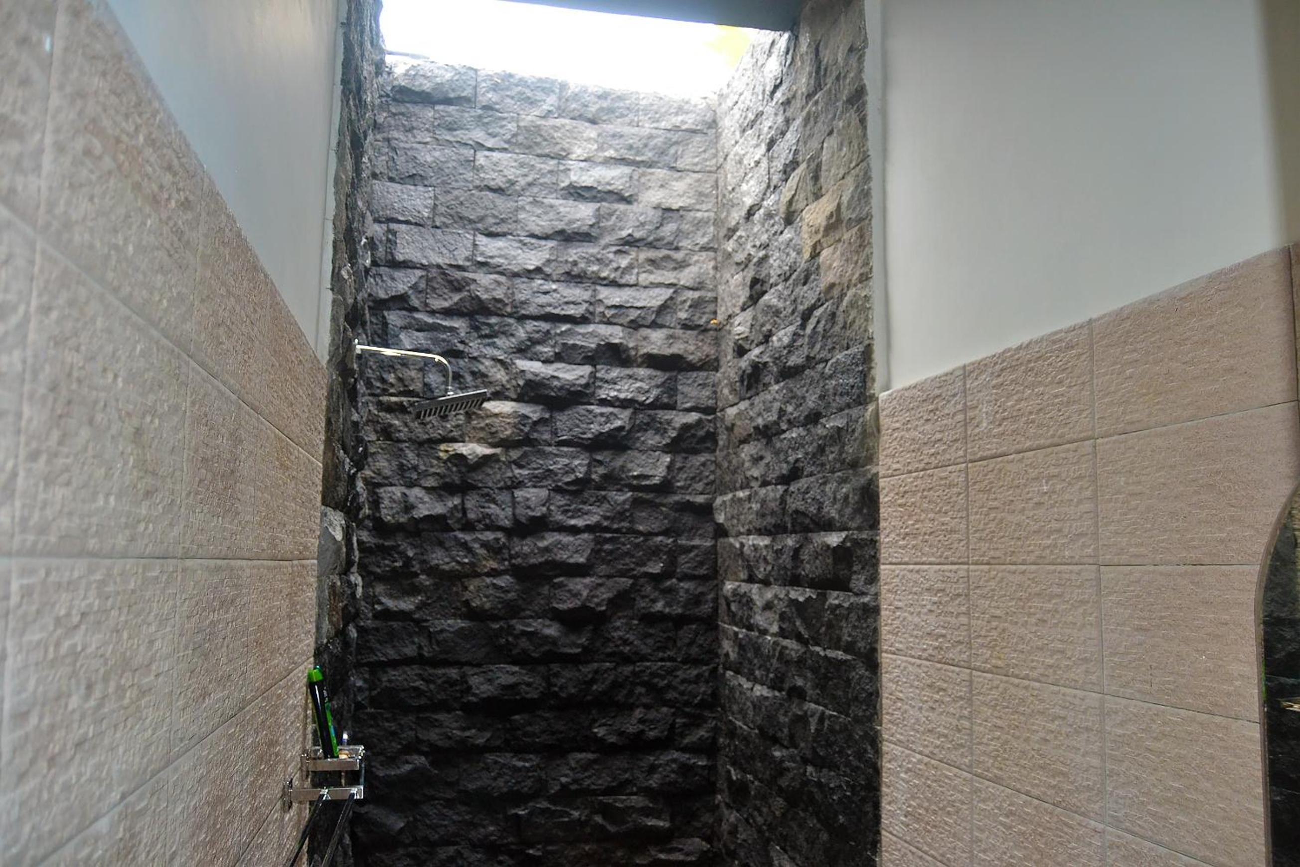 Two-Bedroom Villa - Photo 13