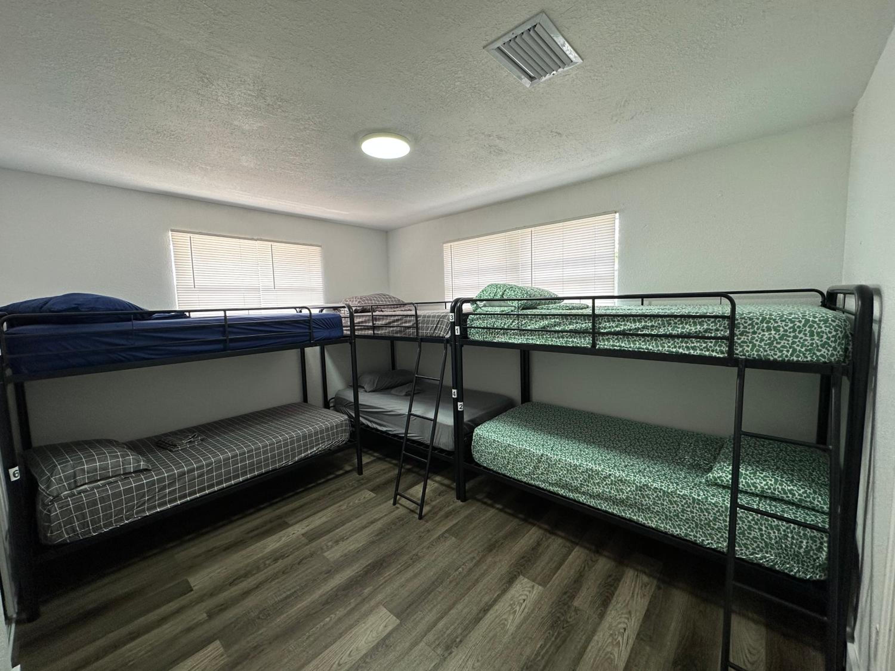 Bed In 8-Bed Dormitory Room photo 2