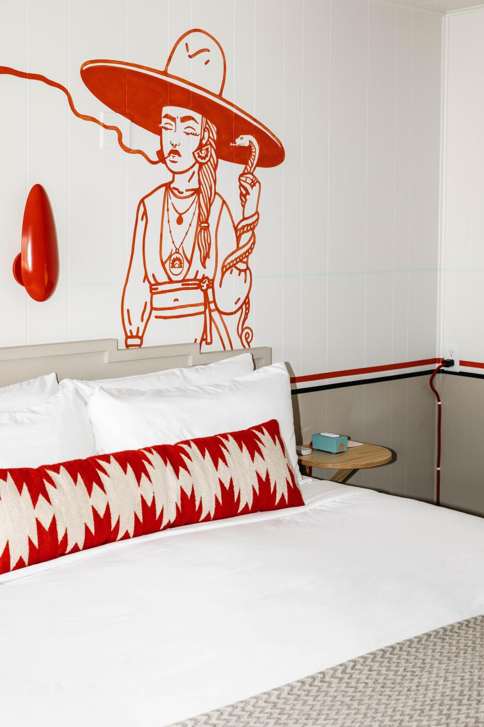 Queen Room (Non Pet-Friendly)