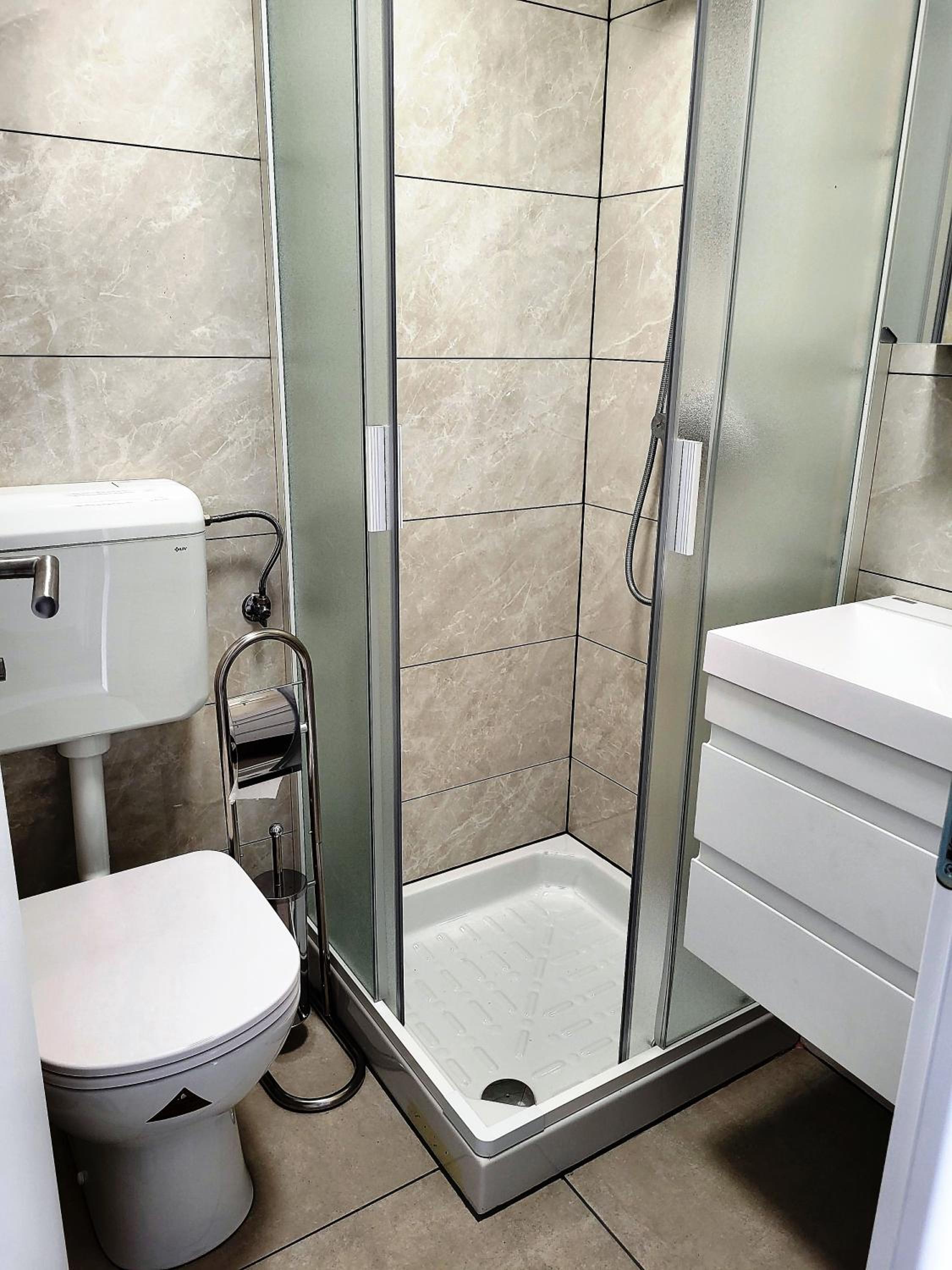 Two-Bedroom Apartment - Photo 4