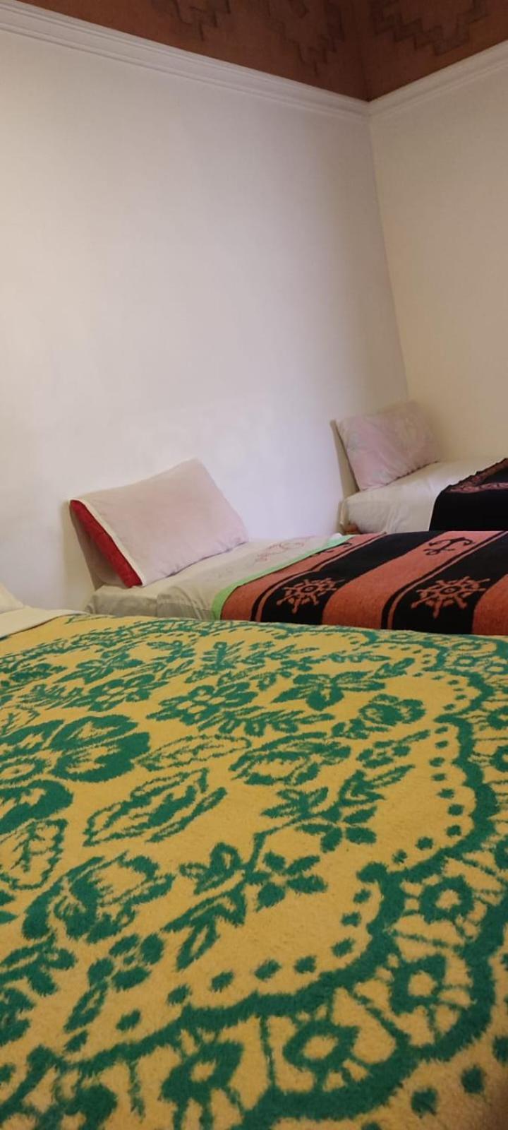 Quadruple Room with Shared Bathroom photo 2