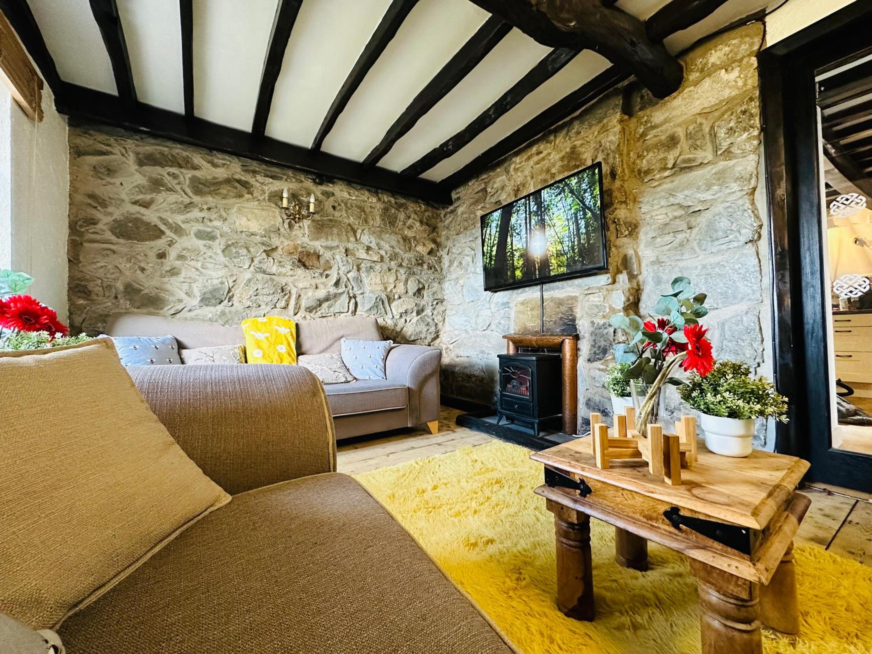 Three-Bedroom House photo 1