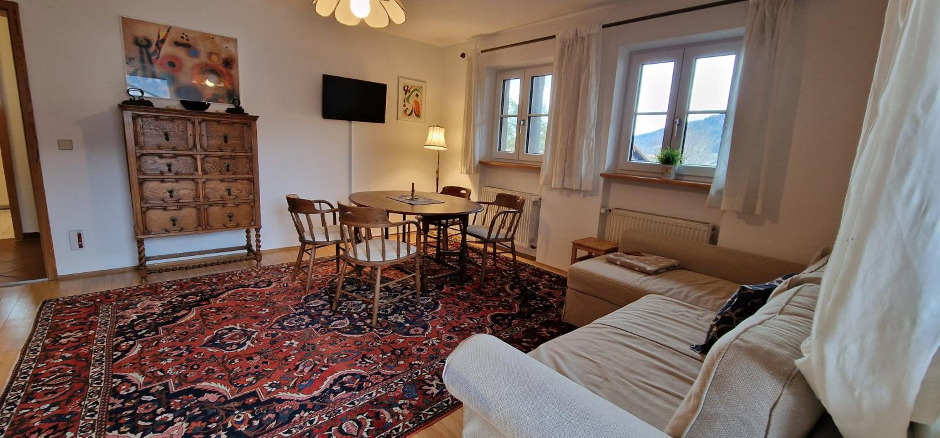 Apartment With Mountain View photo 3