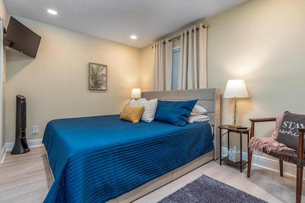 One-Bedroom House photo 2