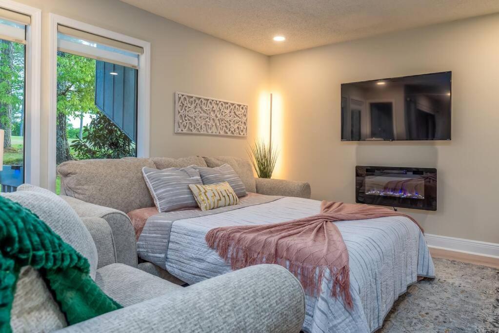 One-Bedroom House photo 3
