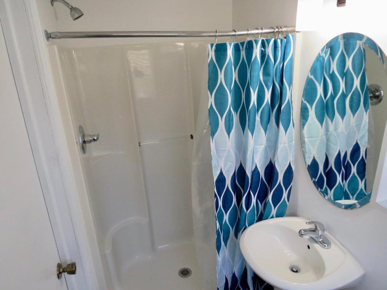 Two-Bedroom Suite - Photo 8