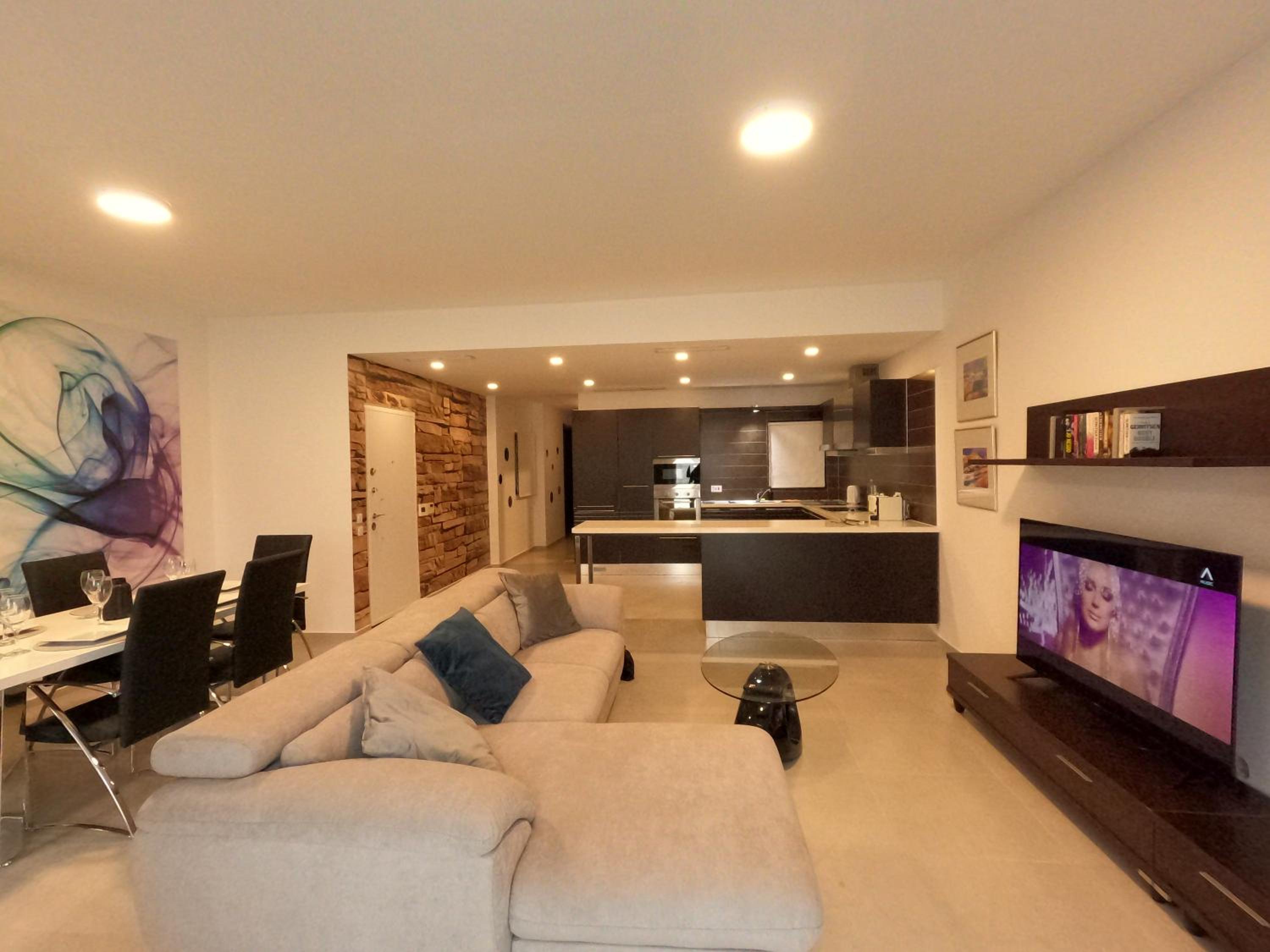 Deluxe Apartment