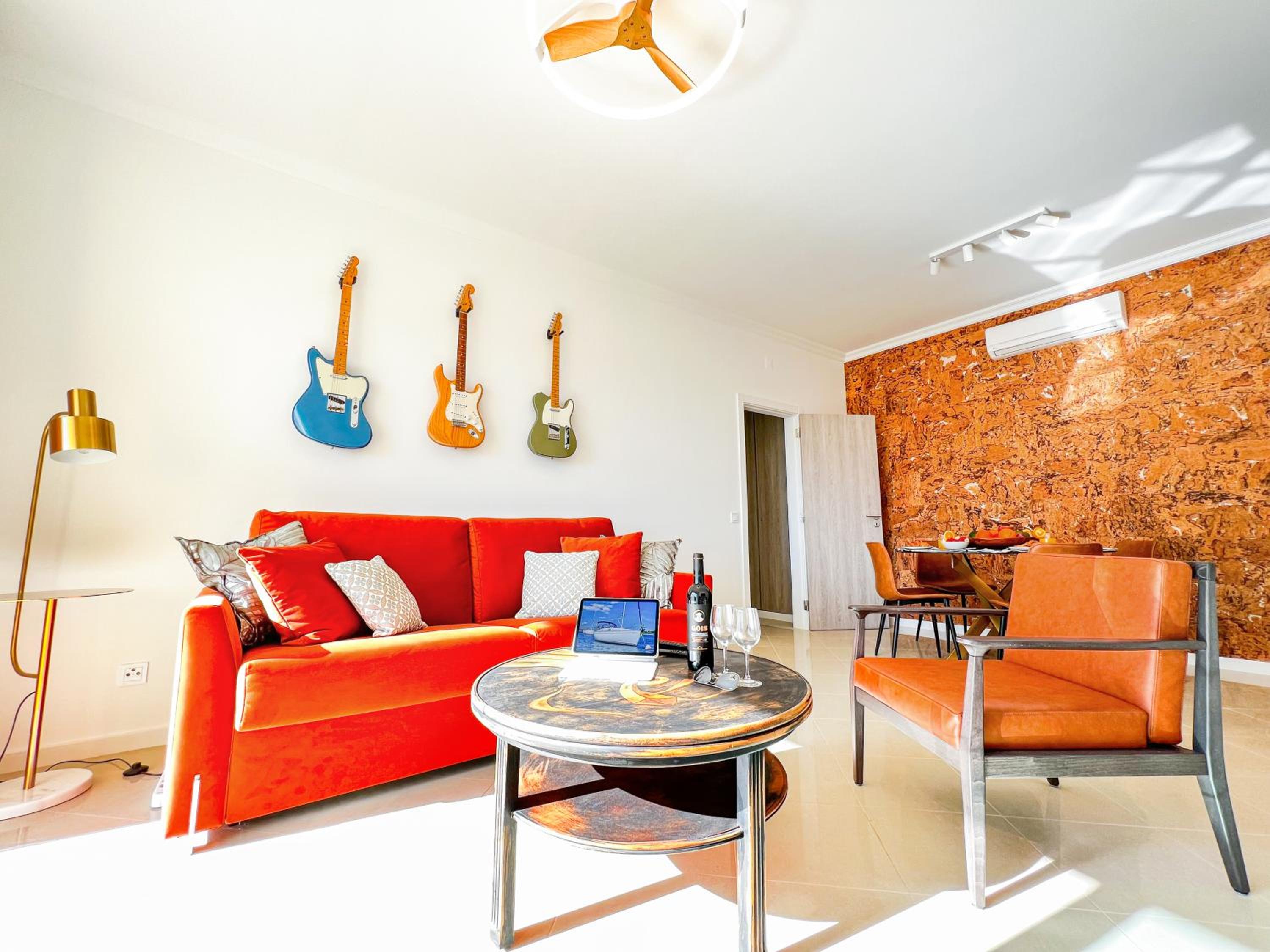One-Bedroom Apartment photo 3