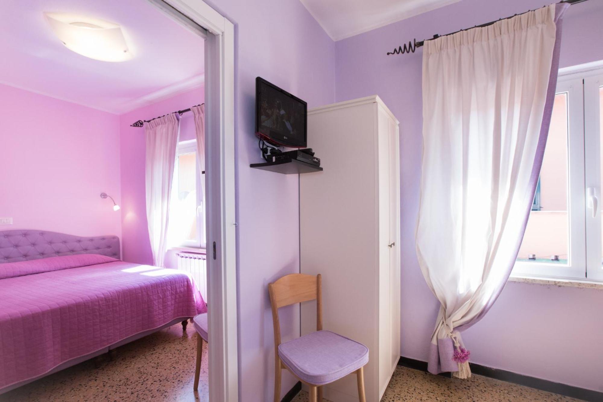 Quadruple Room - Photo 5