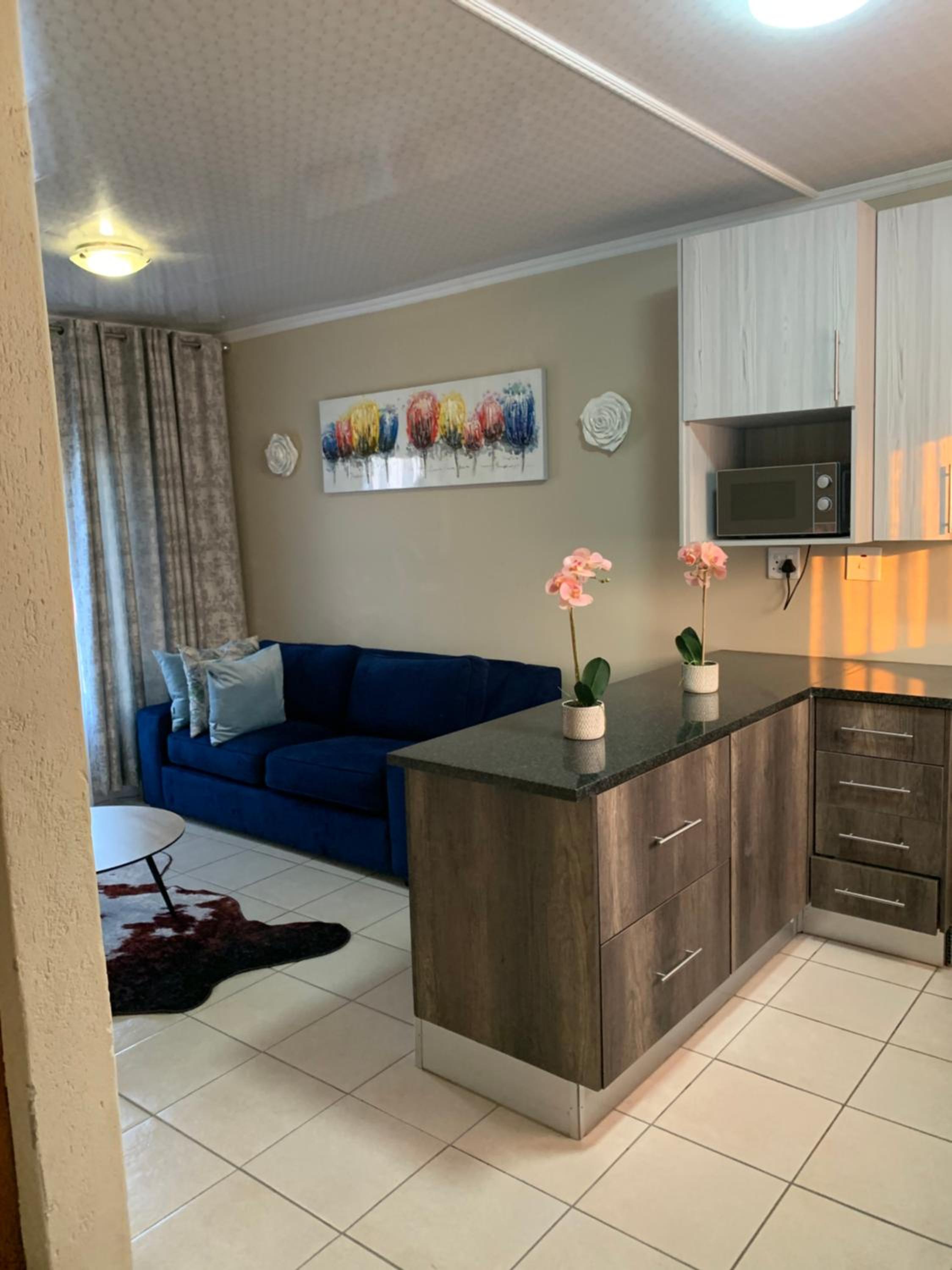 One-Bedroom Apartment - Photo 11