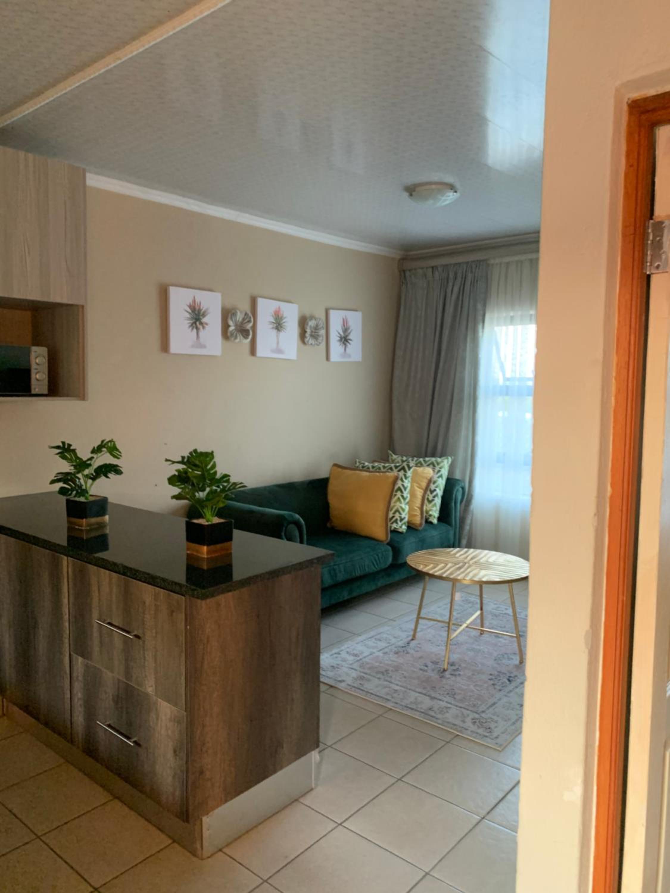 One-Bedroom Apartment - Photo 13