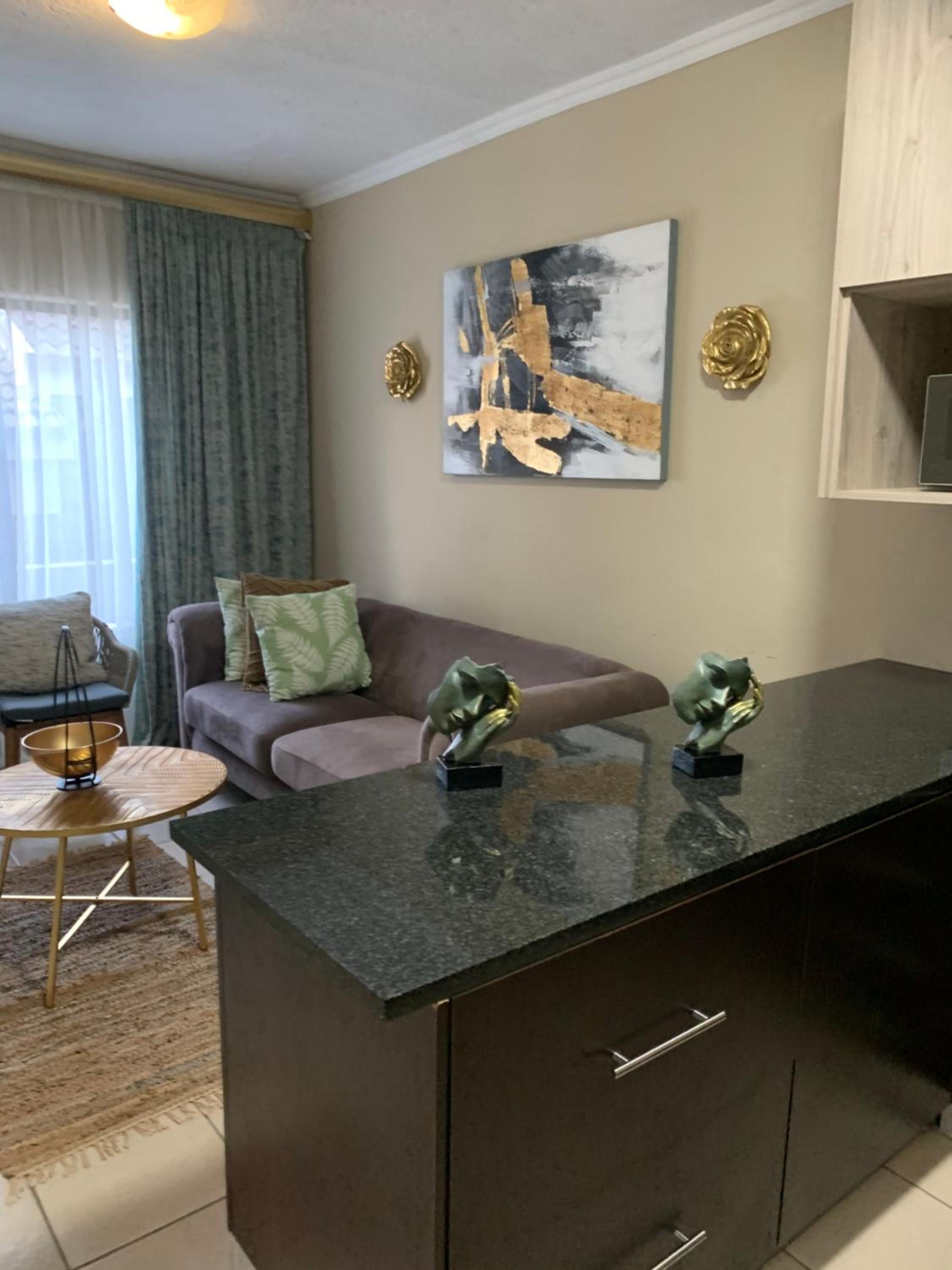 One-Bedroom Apartment - Photo 19