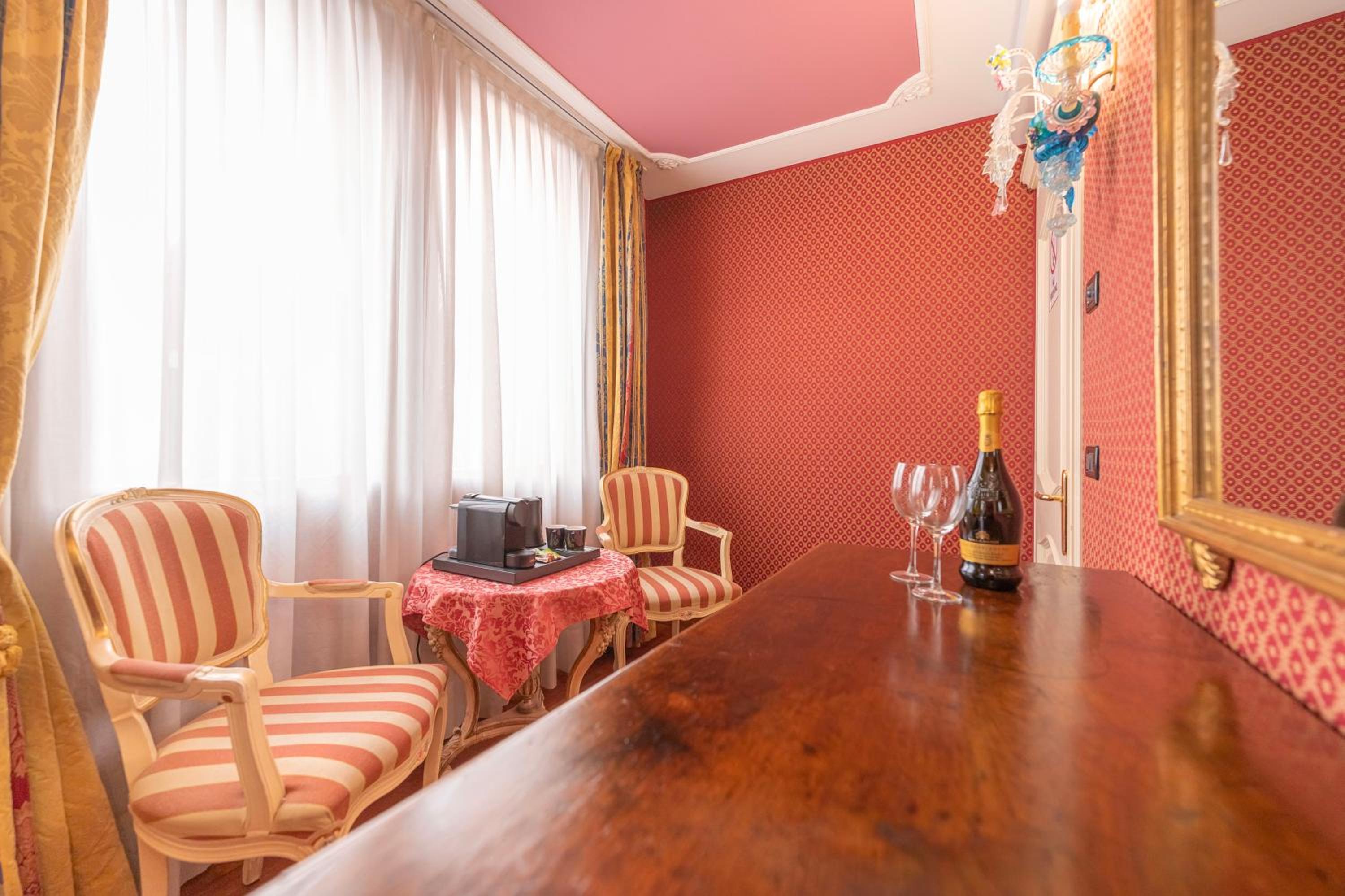 Superior Double Room photo 2