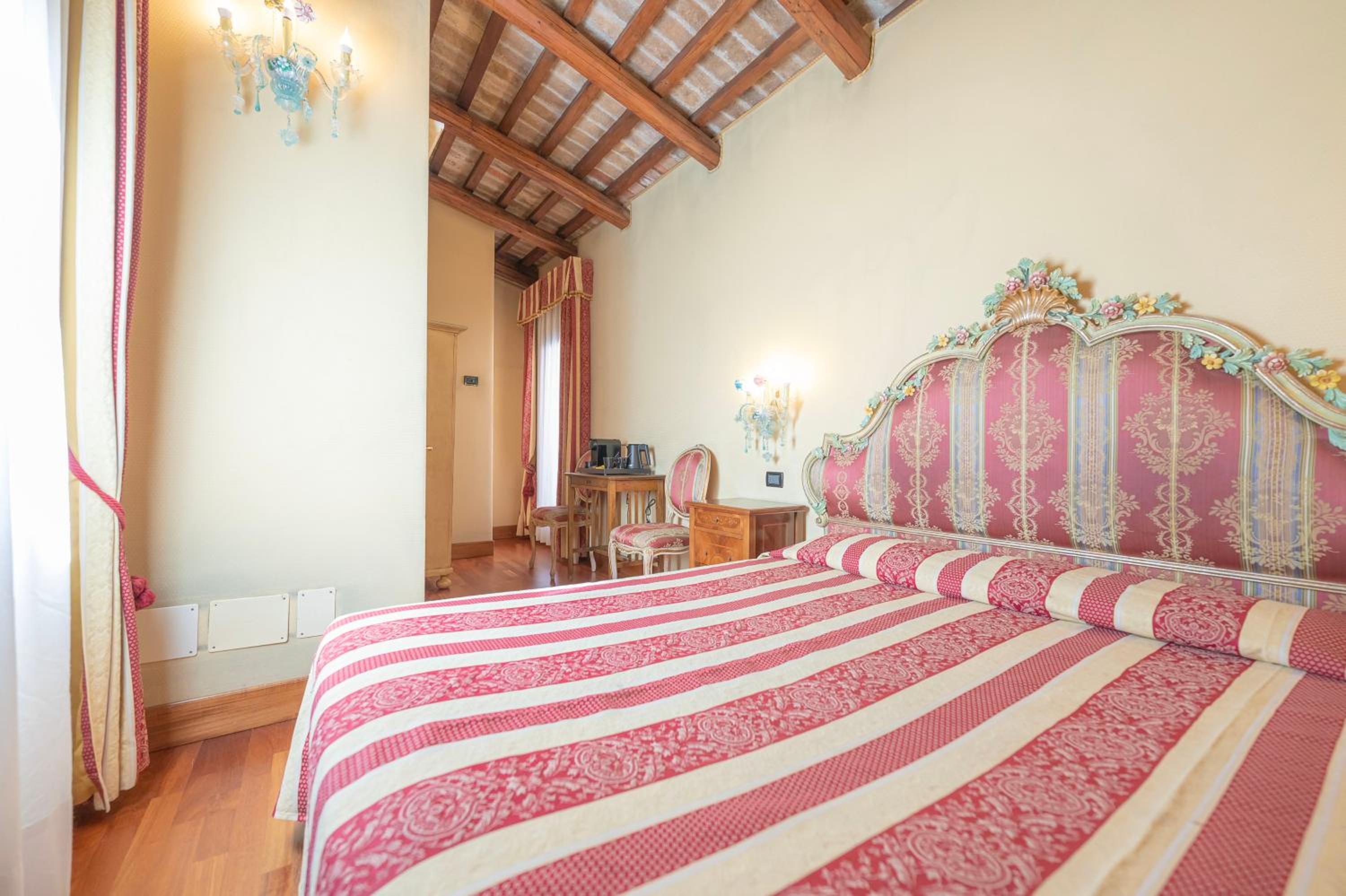 Deluxe Double Room with Private Terrace photo 1