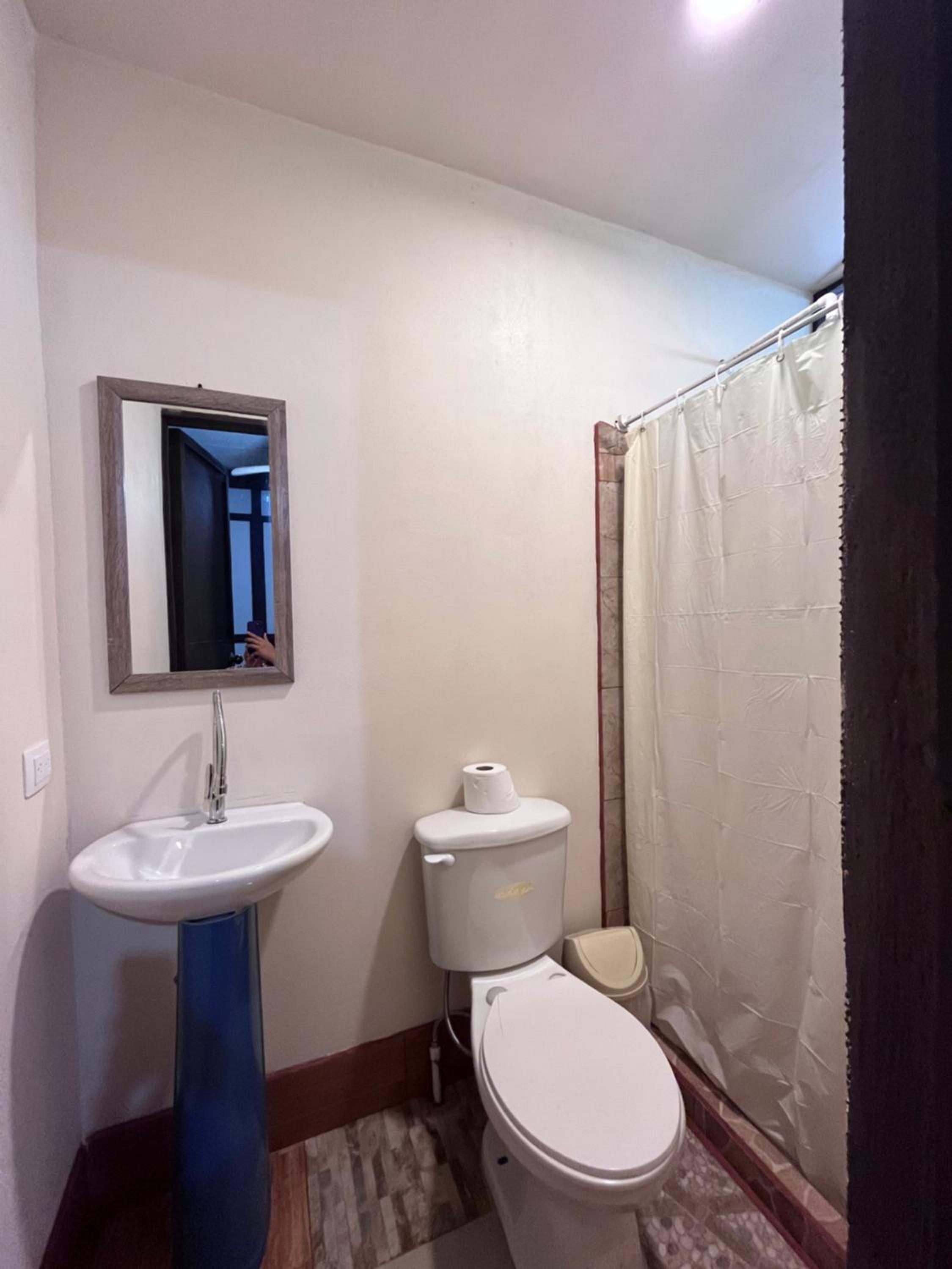 Double Room with Private Bathroom photo 2