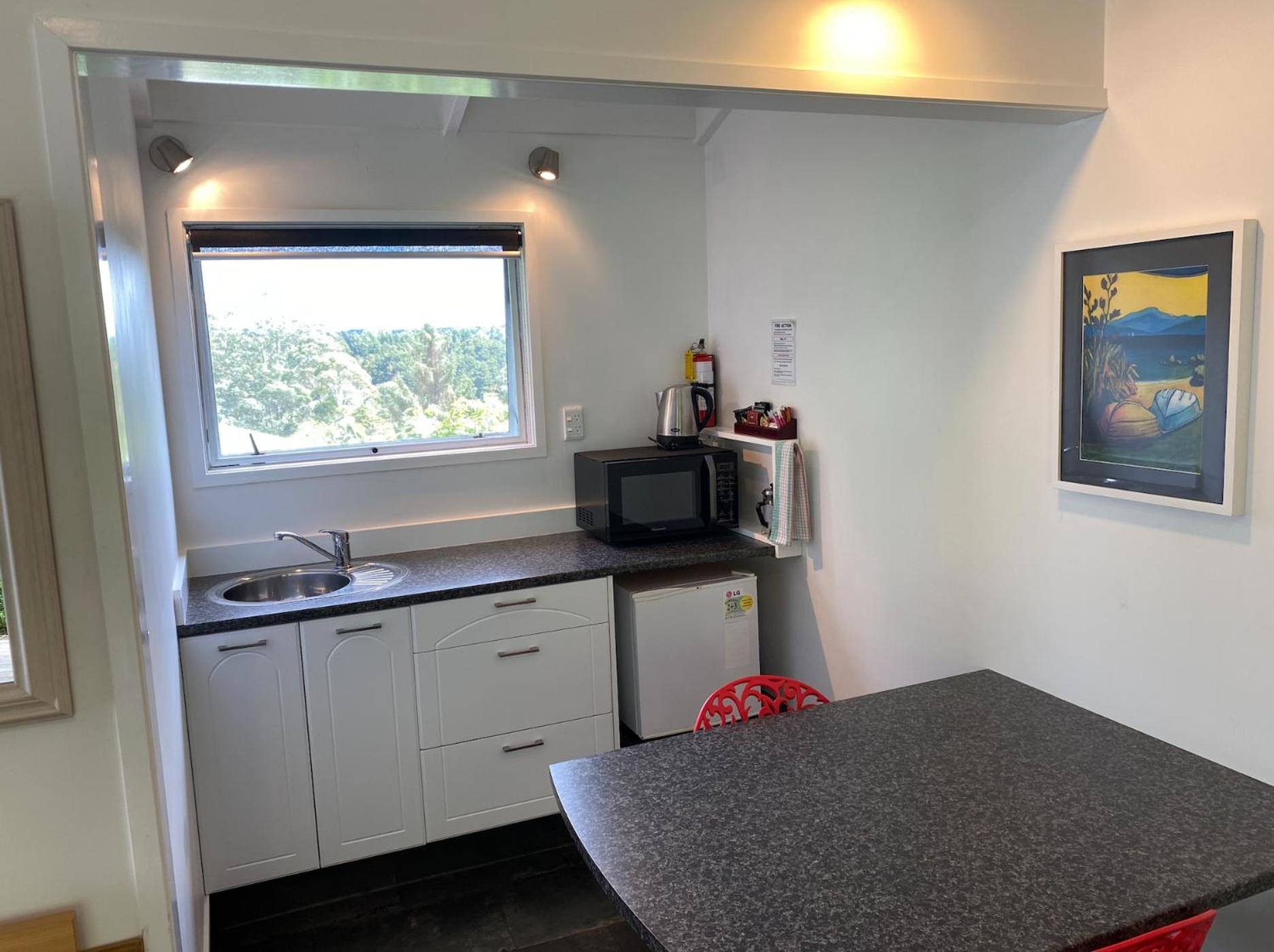 Studio with Spa Bath - Photo 10