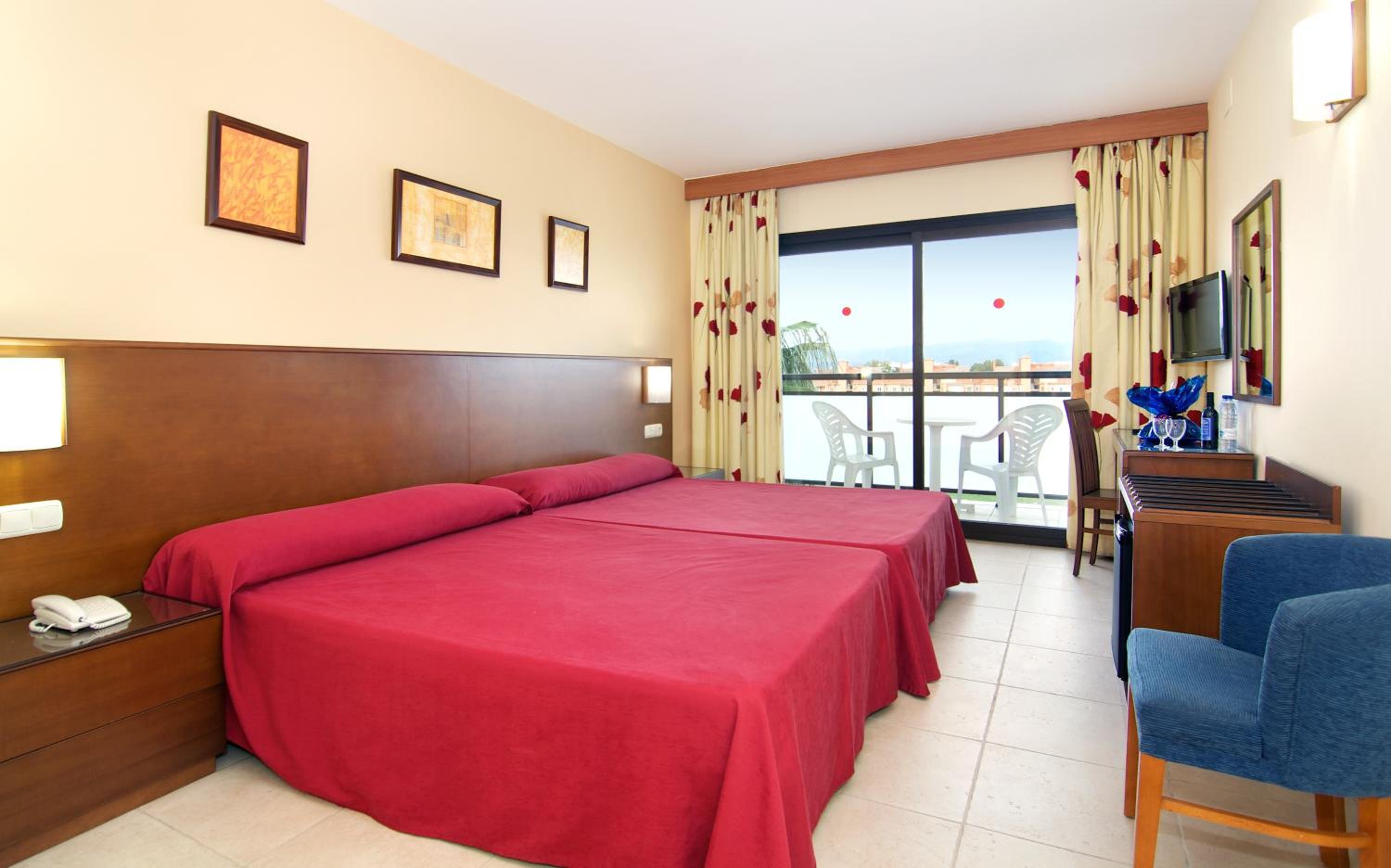 Habitación Doble Estándar o con Dos Camas Individuales.