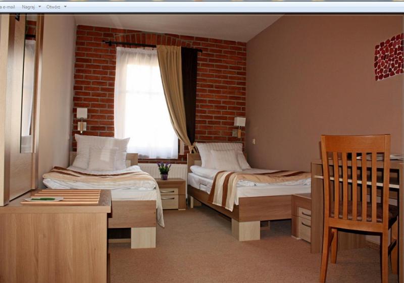 Double or Twin Room - Photo 4
